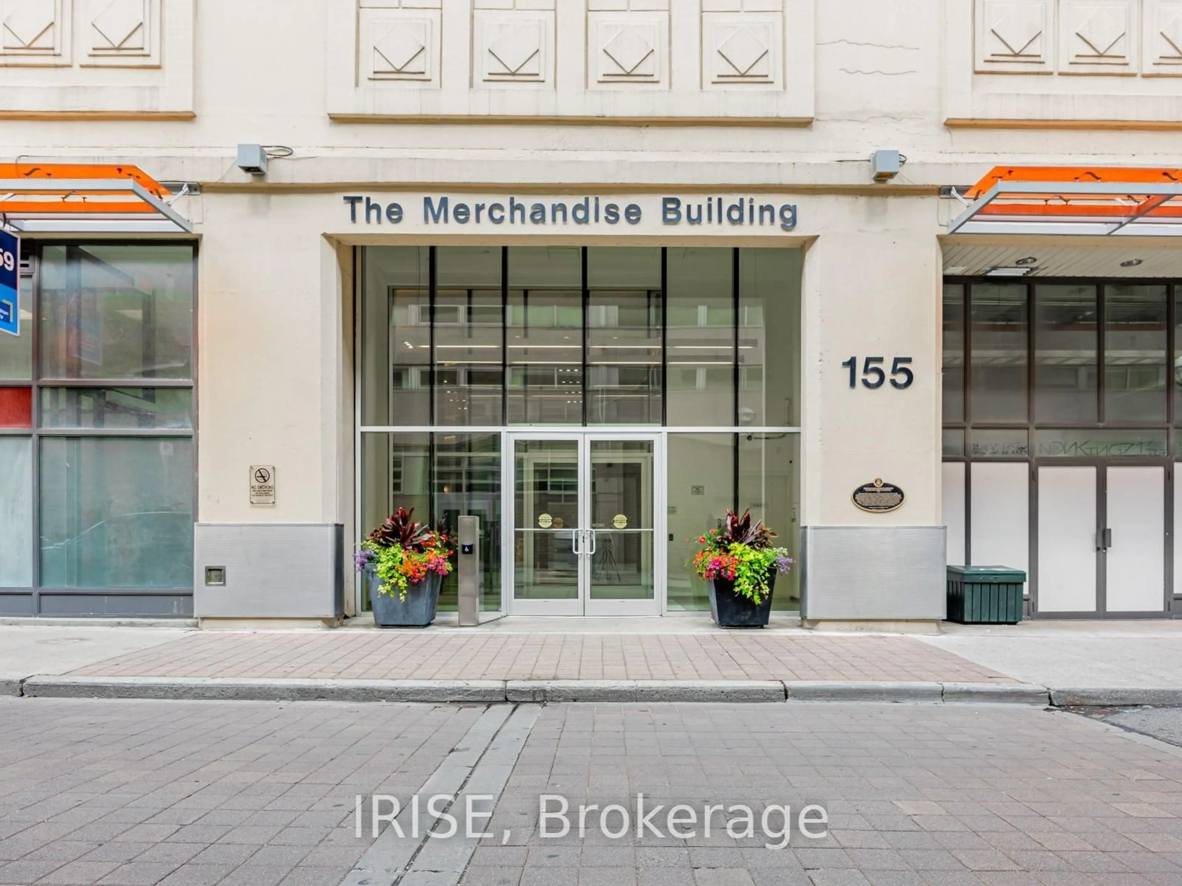 Indoor foyer for 155 Dalhousie St #531, Toronto Ontario M5B 2P7