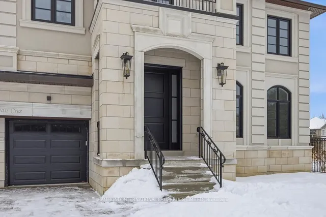 9 Lonergan Cres, Toronto 2