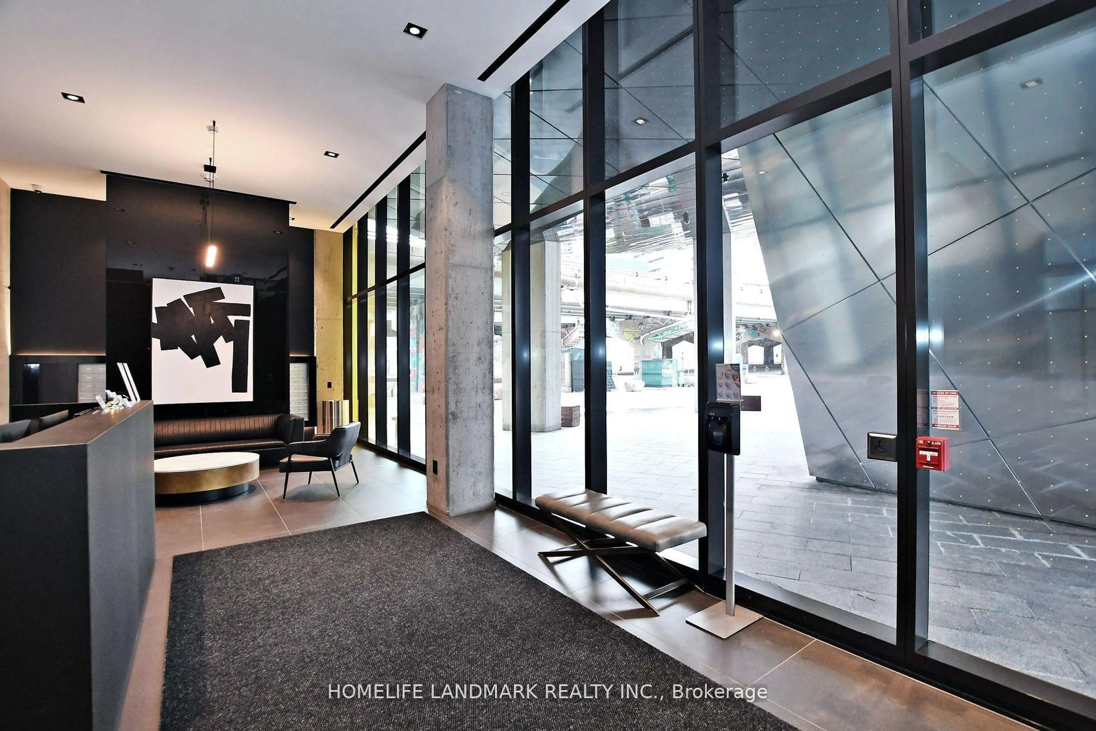 Indoor foyer for 21 Lawren Harris Sq ##618, Toronto Ontario M5A 0T4