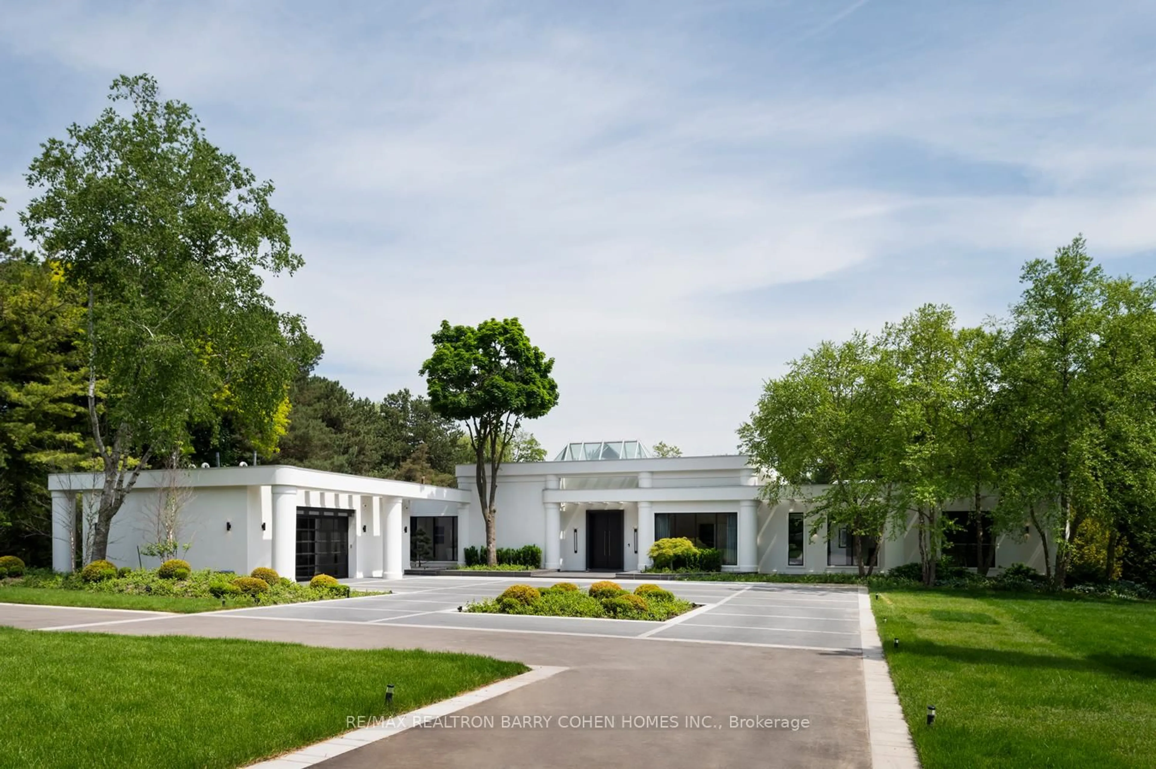 Unknown for 45 Park Lane Circ, Toronto Ontario M3C 2N3