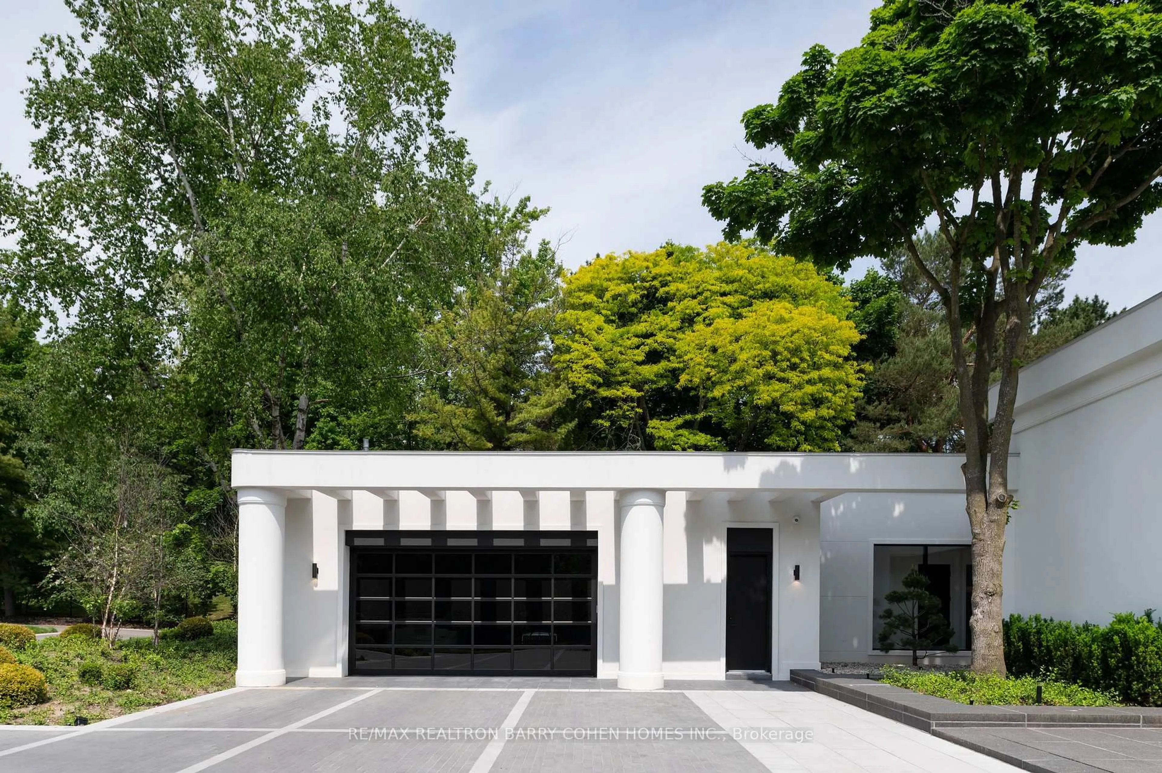 Indoor garage for 45 Park Lane Circ, Toronto Ontario M3C 2N3