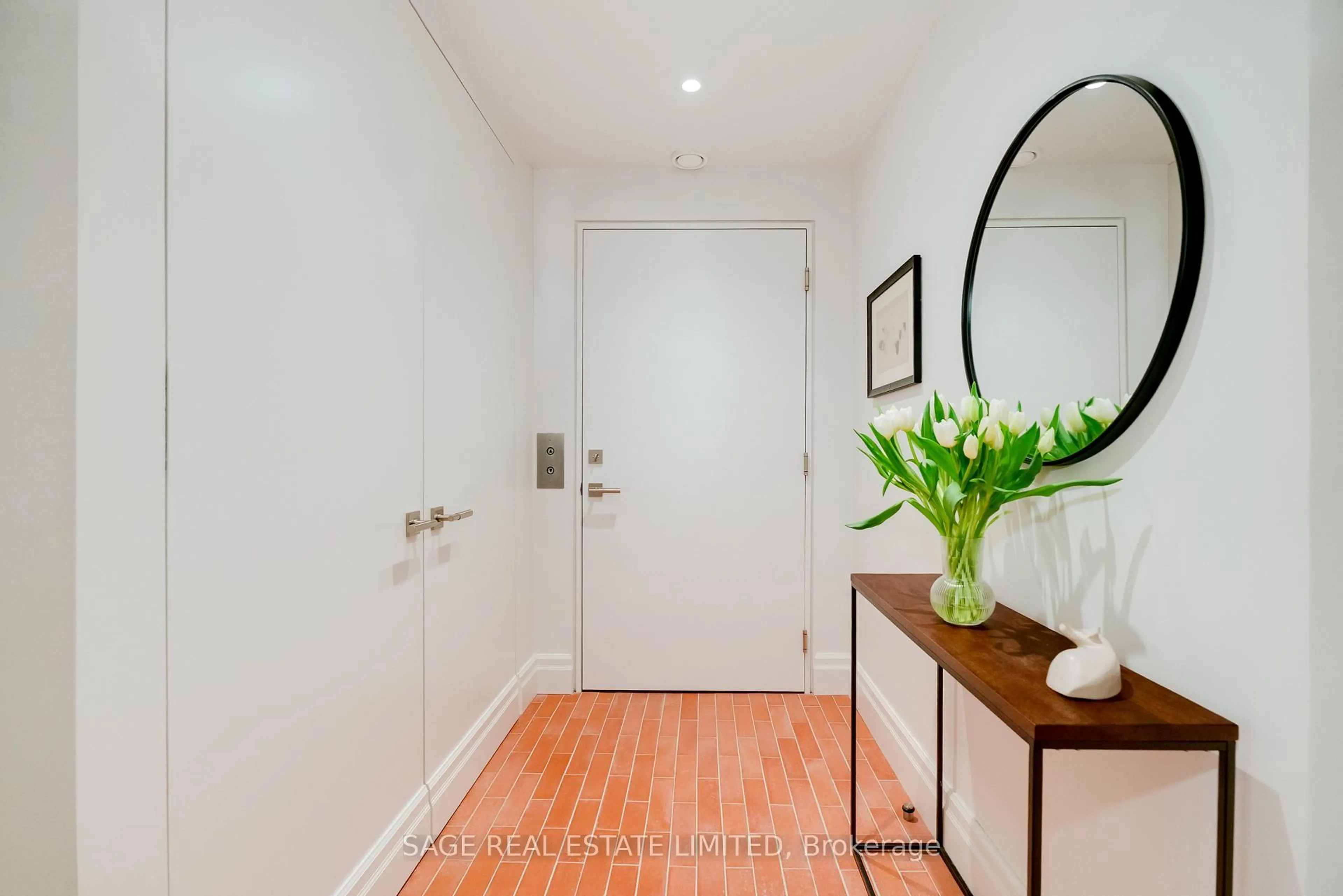 Indoor entryway for 20 Scrivener Sq #615, Toronto Ontario M4W 3X9