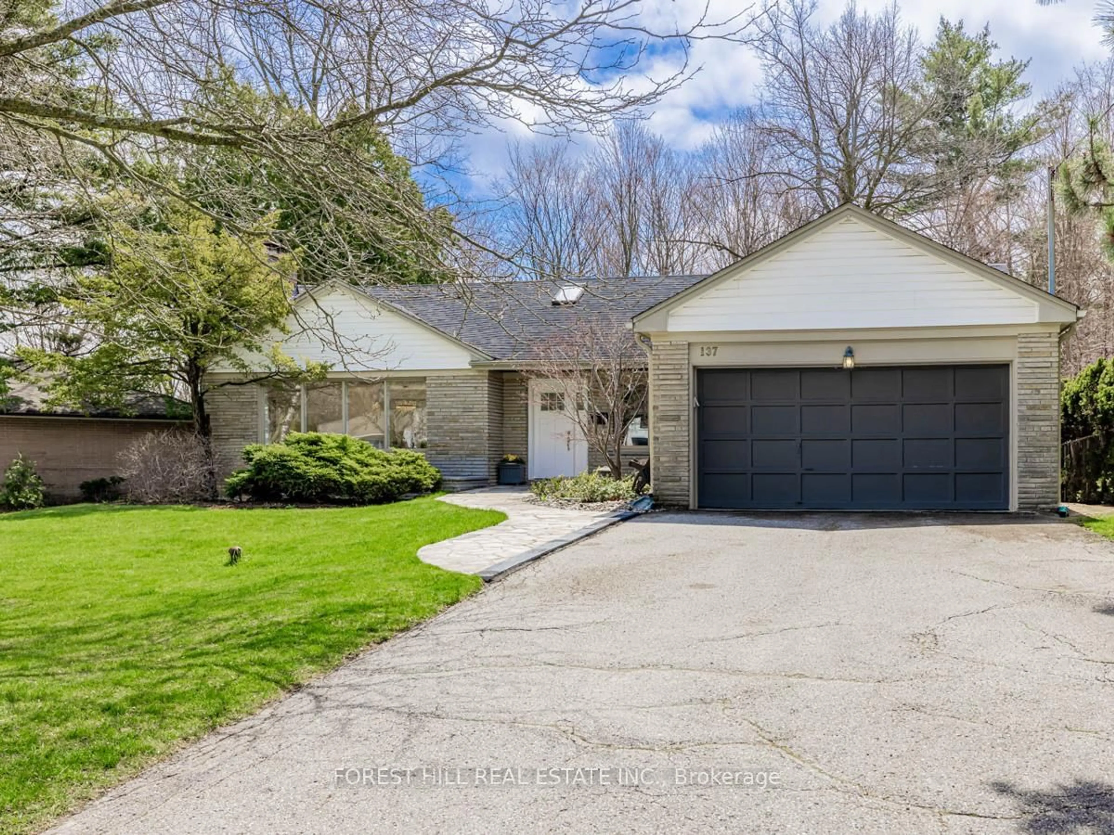 Unknown for 137 Citation Dr, Toronto Ontario M2K 1T3