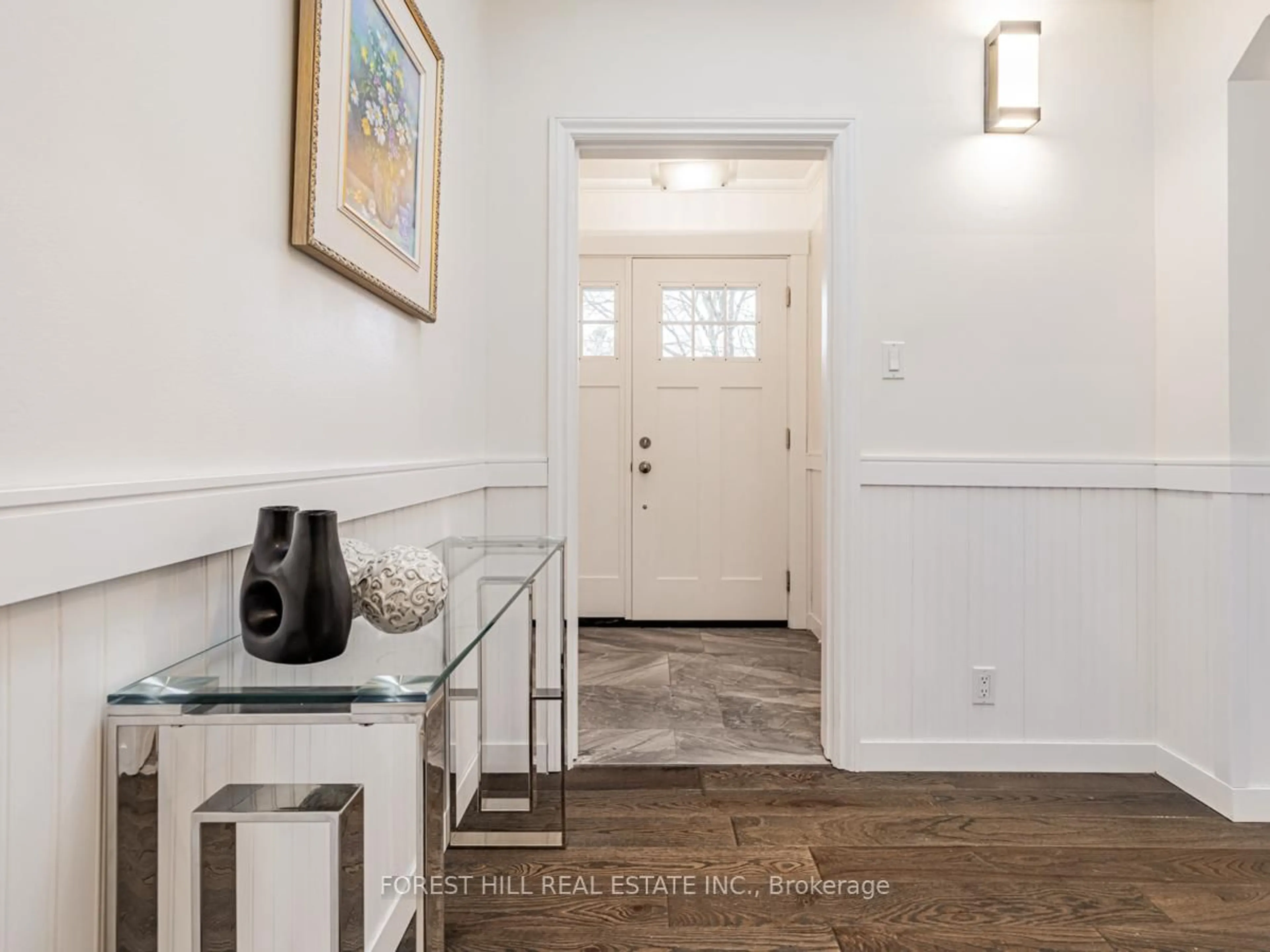 Indoor entryway for 137 Citation Dr, Toronto Ontario M2K 1T3