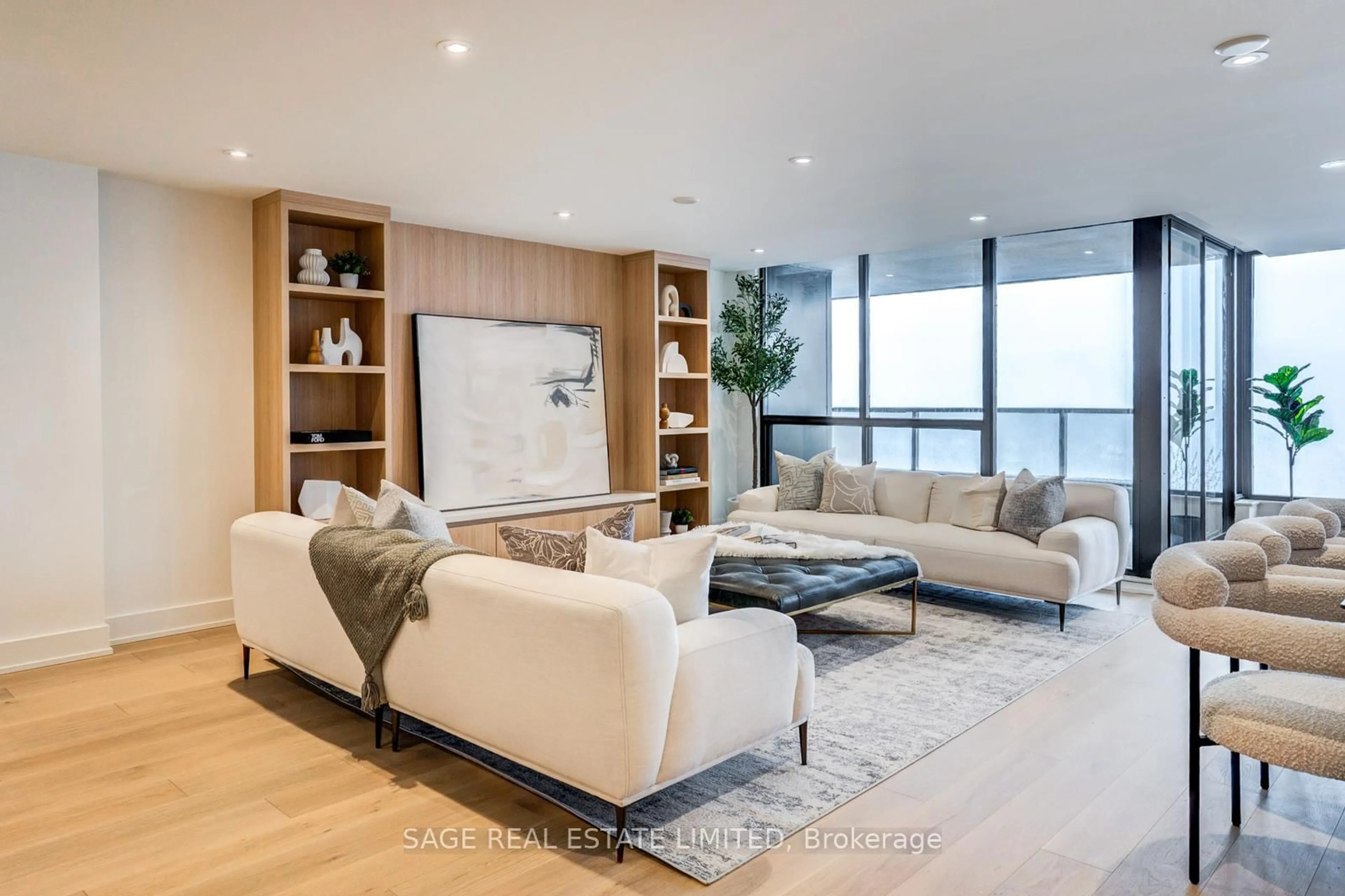 Living room with furniture, unknown for 3900 Yonge St #903, Toronto Ontario M4N 3N6