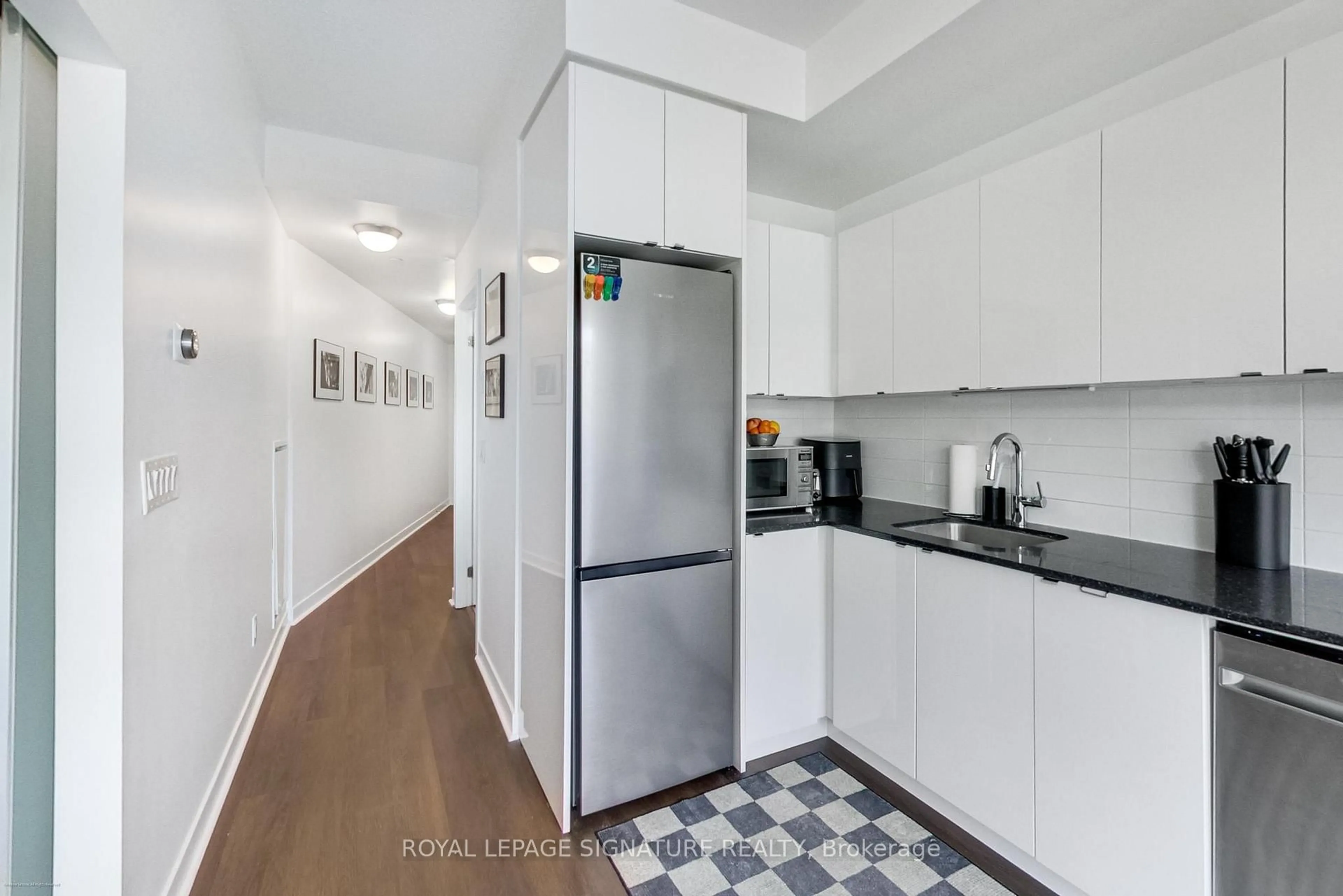 Standard kitchen, unknown for 51 EAST LIBERTY St #1916, Toronto Ontario M6K 3P8