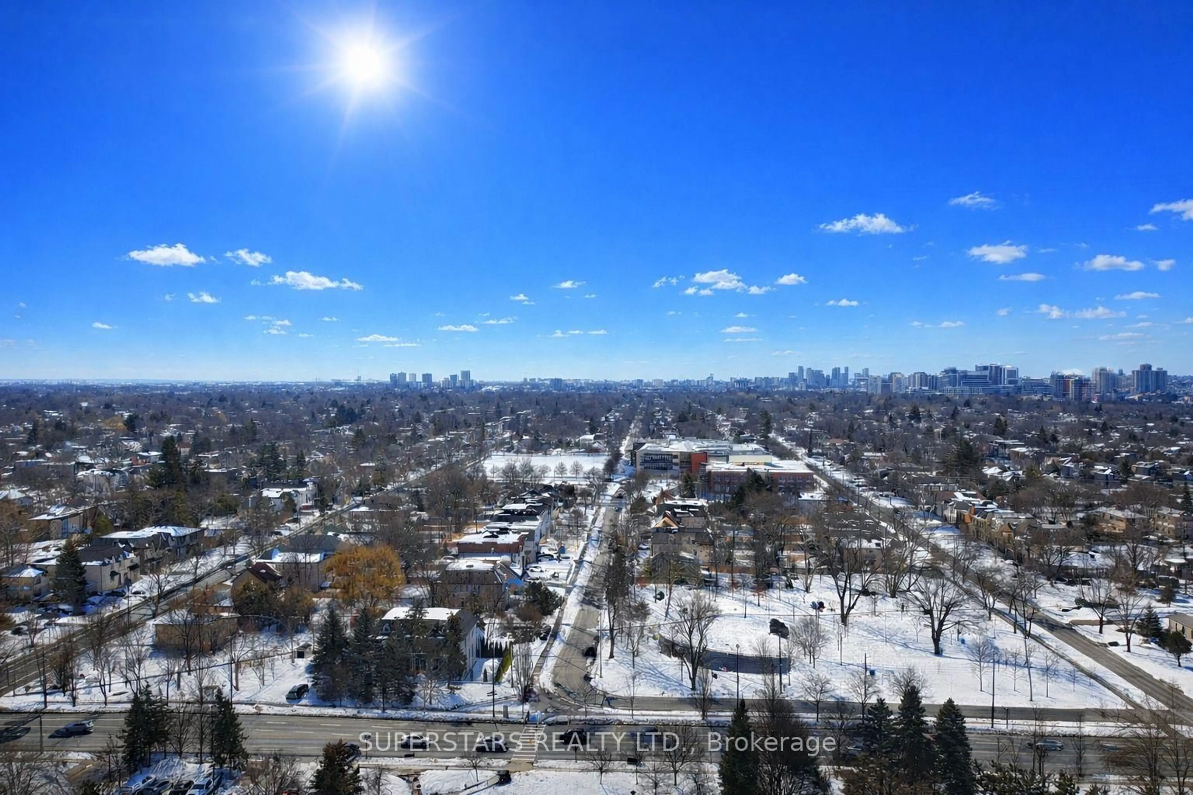 A pic from outside/outdoor area/front of a property/back of a property/a pic from drone, city buildings view from balcony for 8 Hillcrest Ave #1509, Toronto Ontario M2N 6Y6