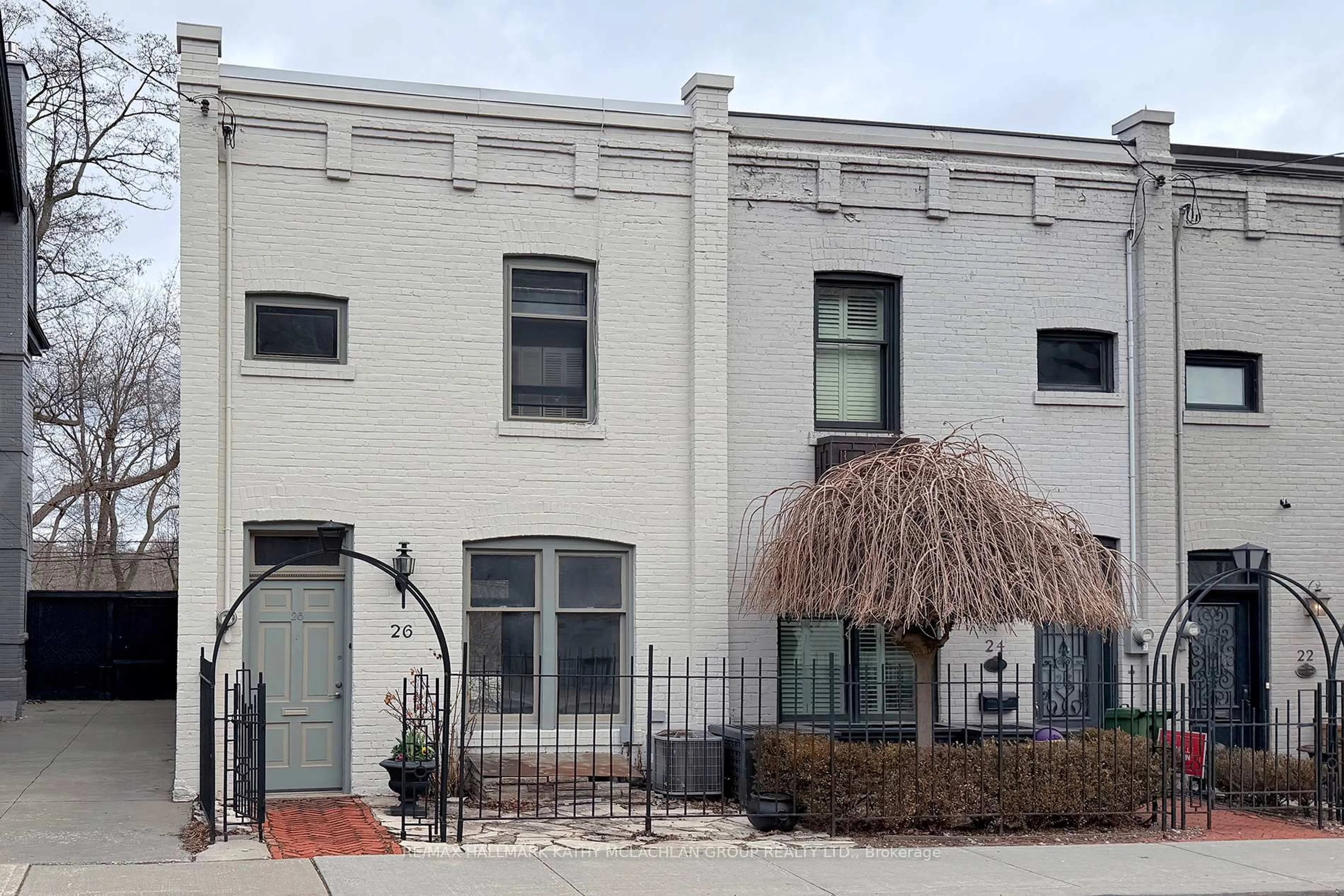 Unknown for 26 Belmont St, Toronto Ontario M5R 1P8