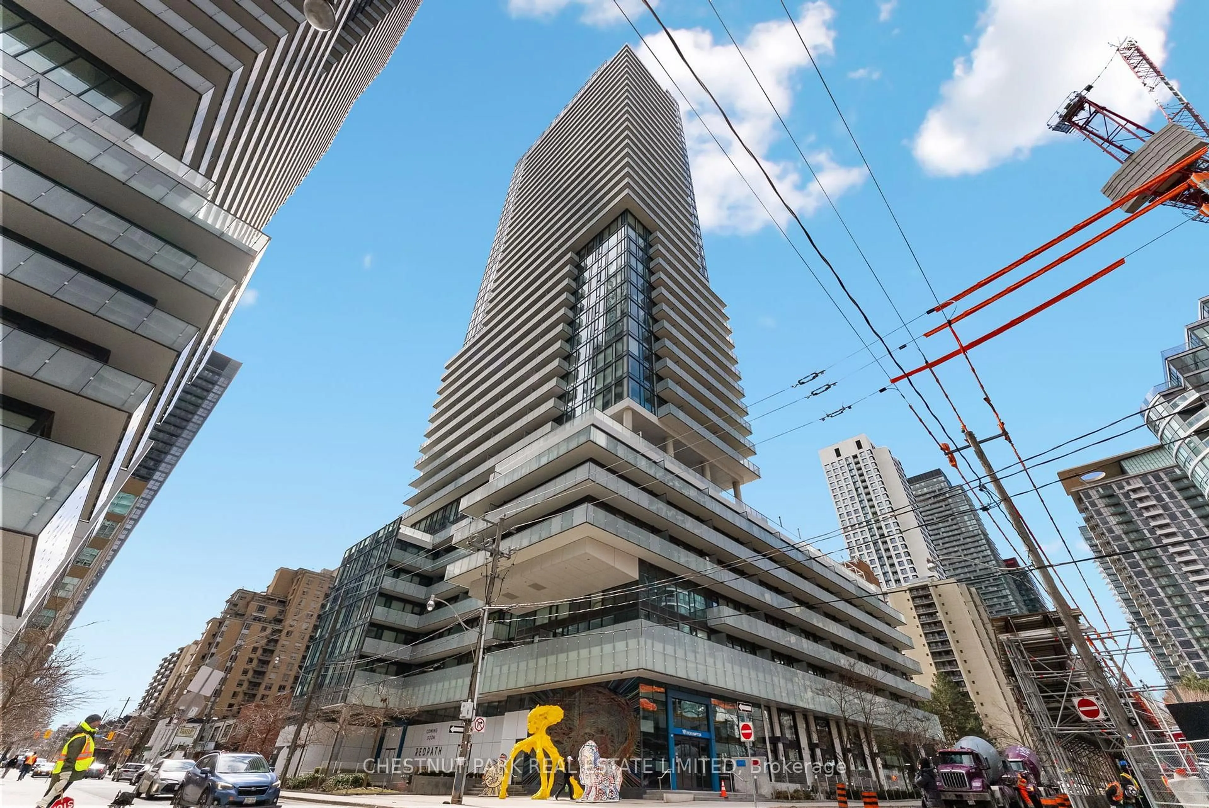 Indoor foyer for 161 Roehampton Ave #2303, Toronto Ontario M4P 0C8
