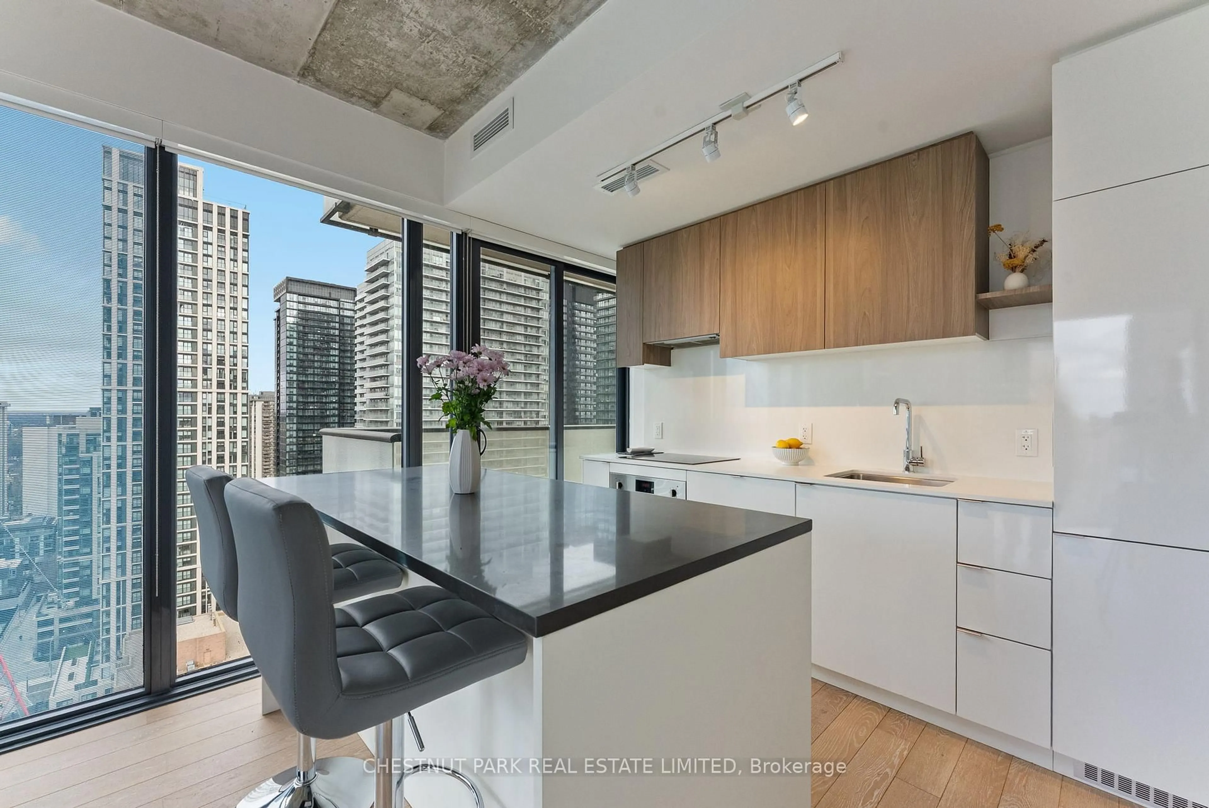 Open concept kitchen, unknown for 161 Roehampton Ave #2303, Toronto Ontario M4P 0C8