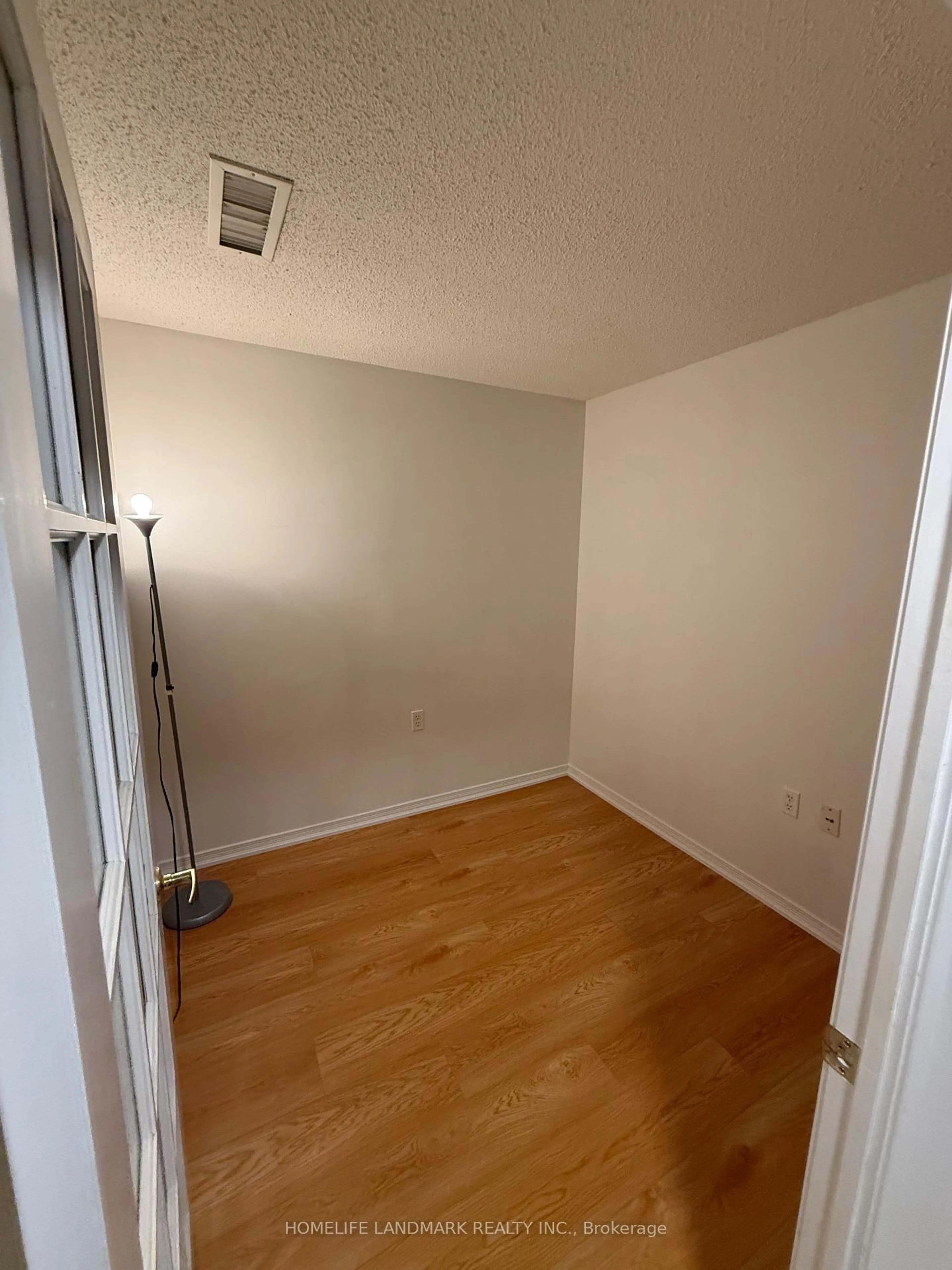 A pic of a room for 28 Olive Ave #215, Toronto Ontario M2N 7E6