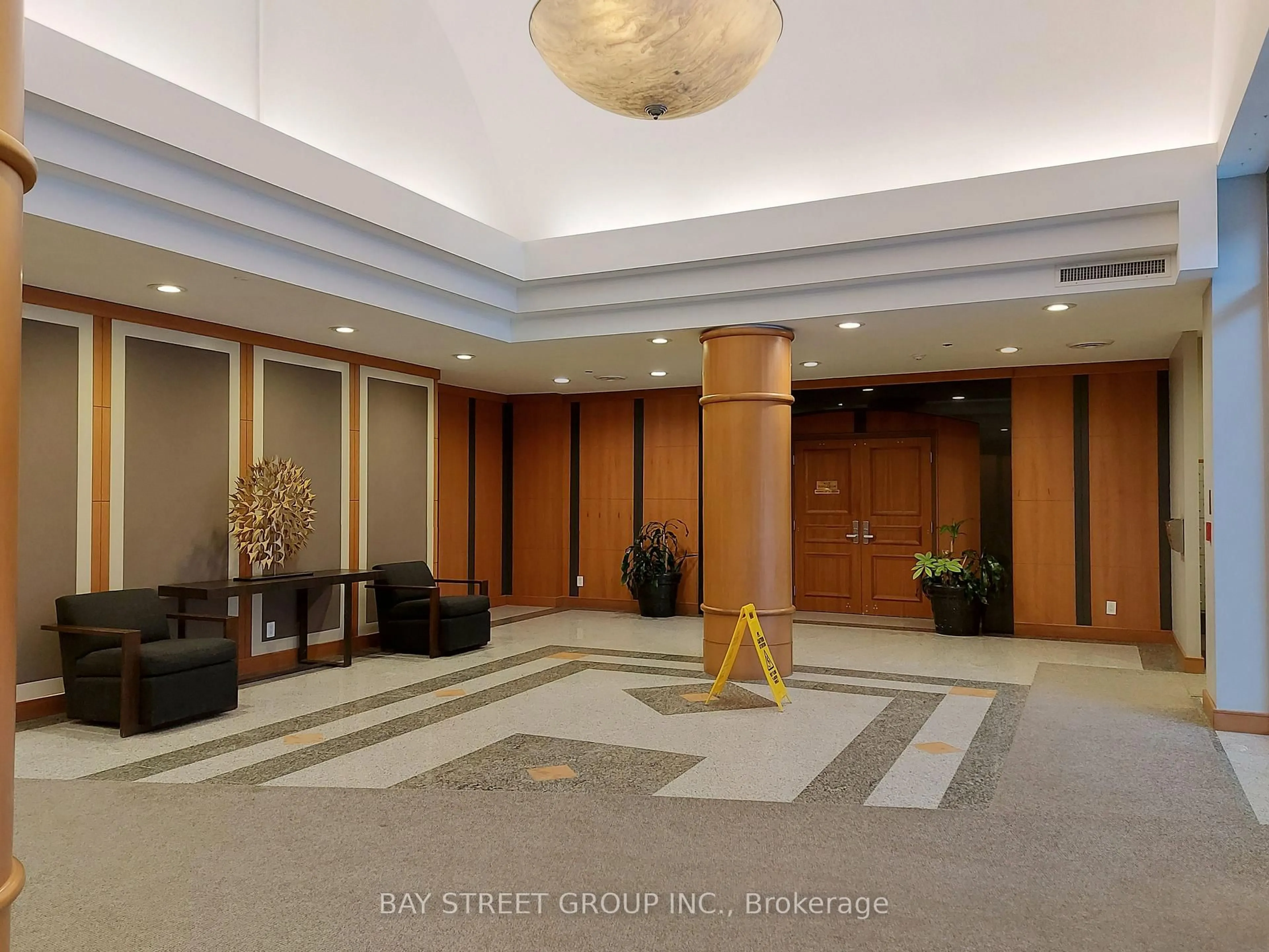 Lobby for 256 Doris Ave #1111, Toronto Ontario M2N 6X8