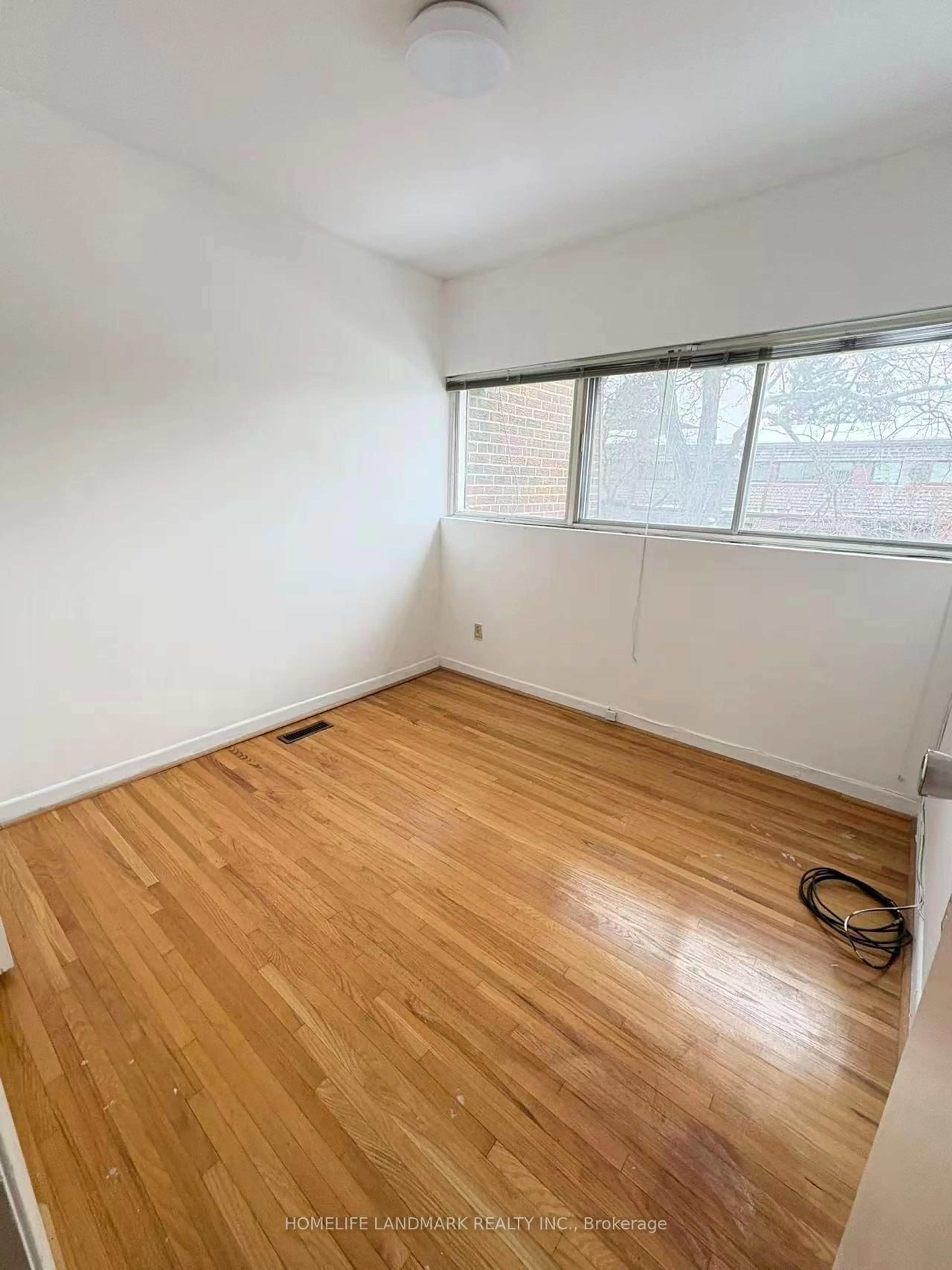 A pic of a room for 86 CASTLEBURY Cres #14, Toronto Ontario M2H 1W8