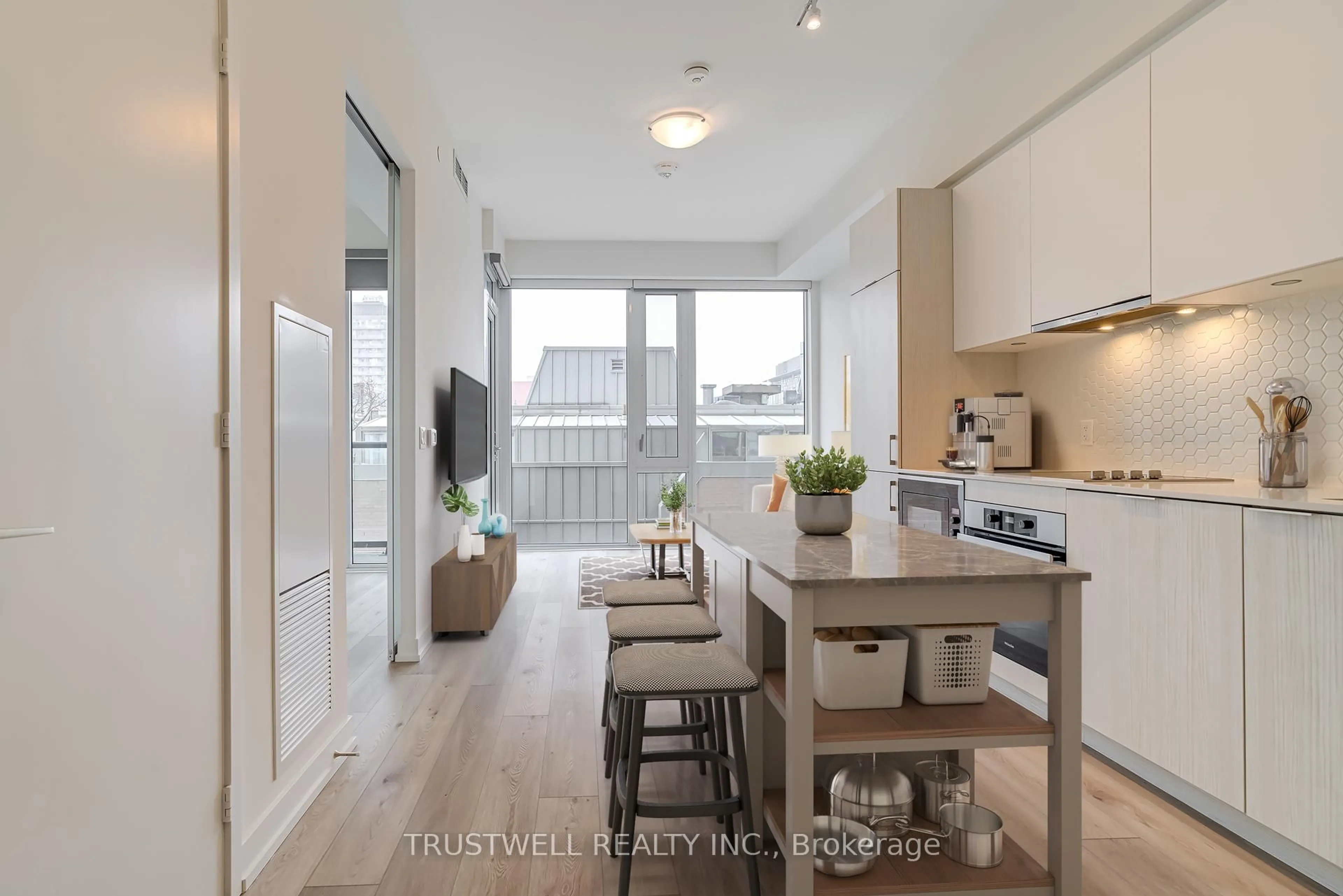 Unknown for 158 Front St #1004, Toronto Ontario M5A 0K9