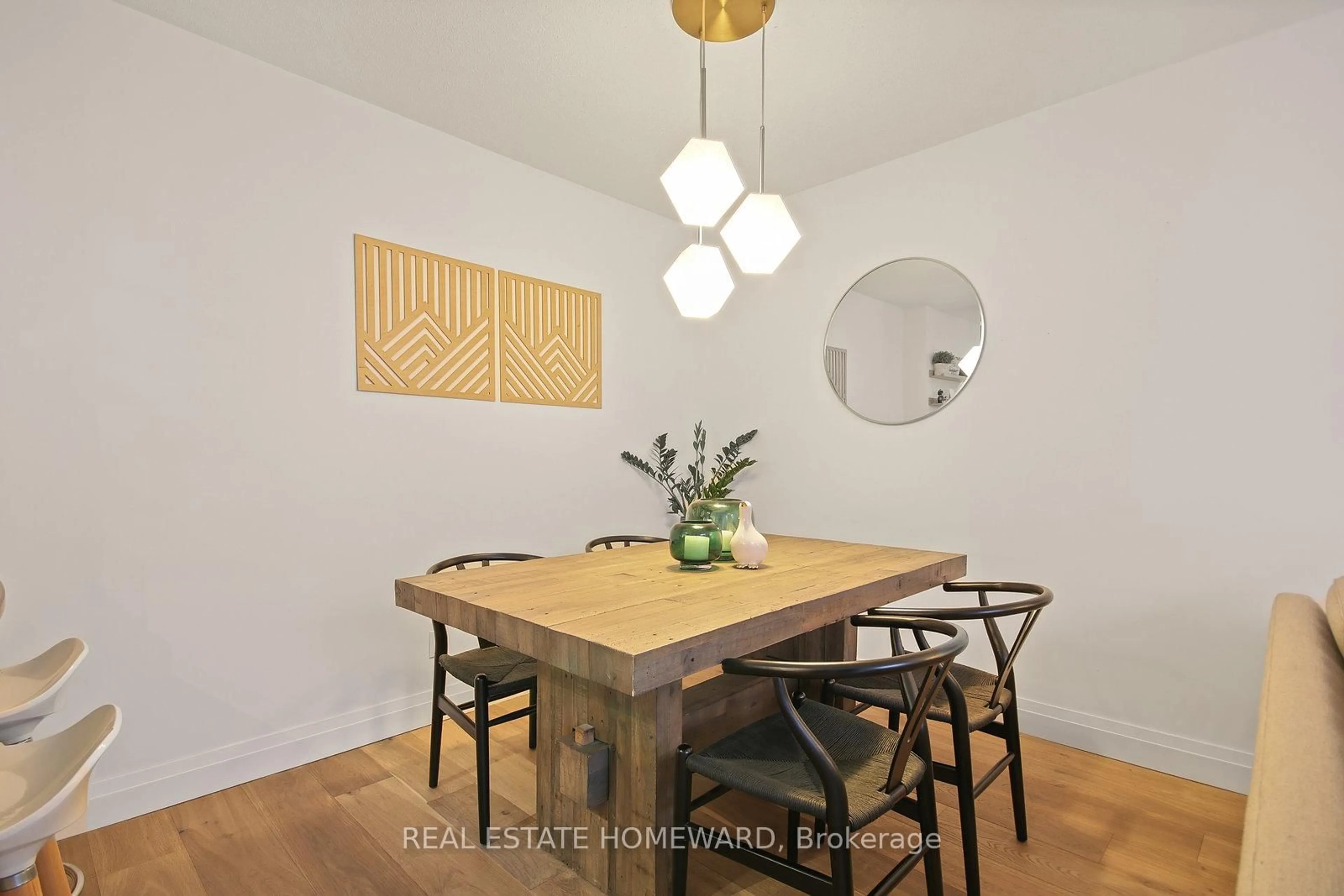 Dining room, wood/laminate floor for 34 Western Battery Rd #429, Toronto Ontario M6K 3N9