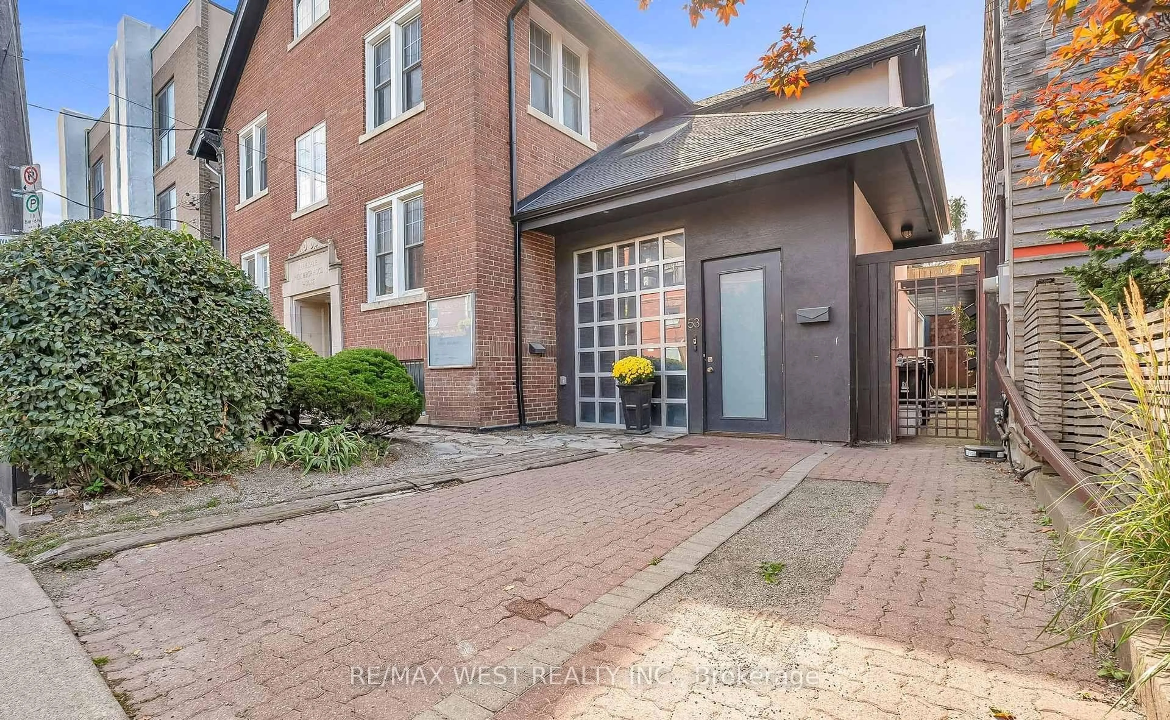 Home with brick exterior material, street for 53 Argyle St, Toronto Ontario M6J 1N8