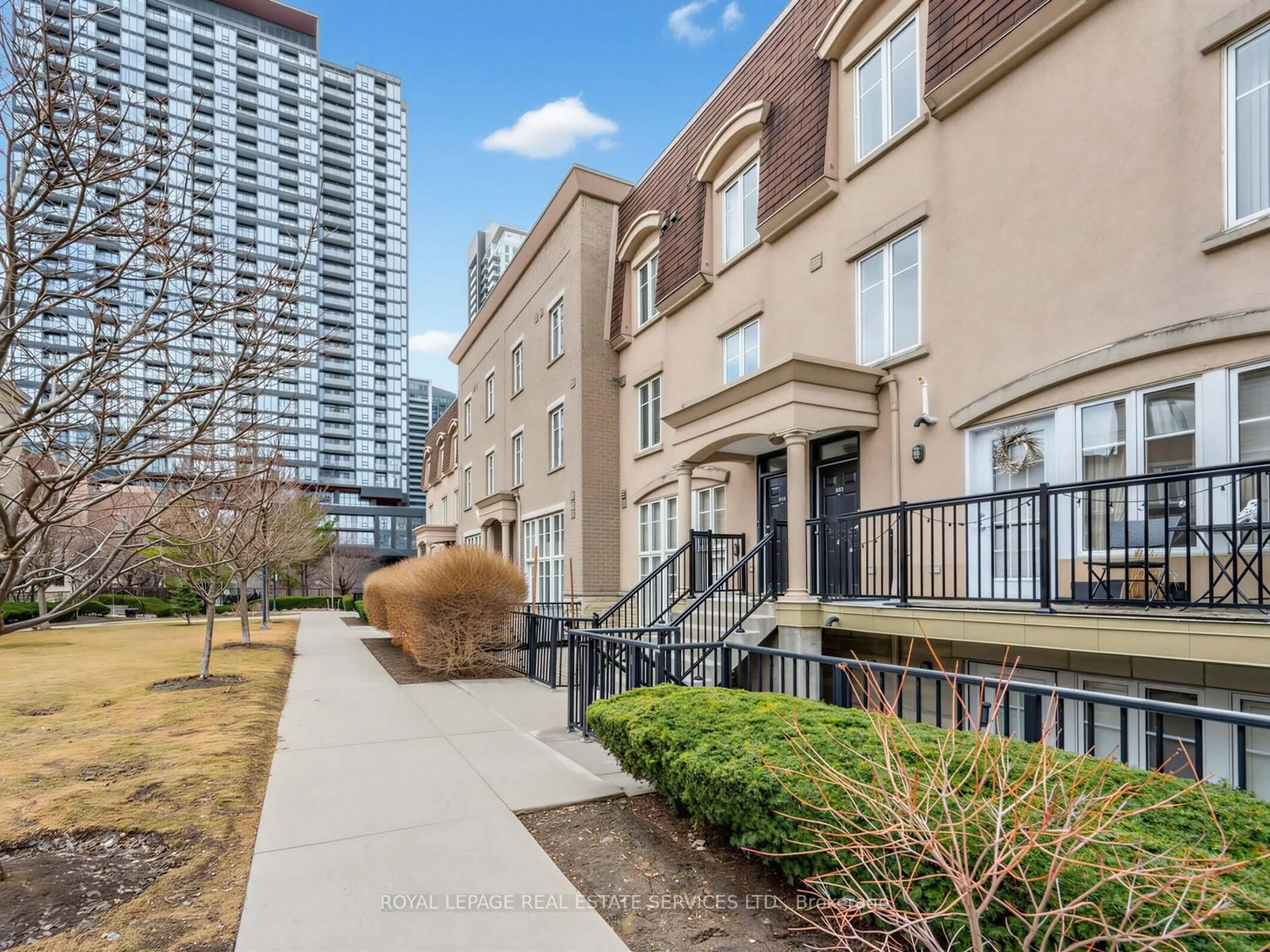 Patio, street for 46 East Liberty St #515, Toronto Ontario M6K 3P1