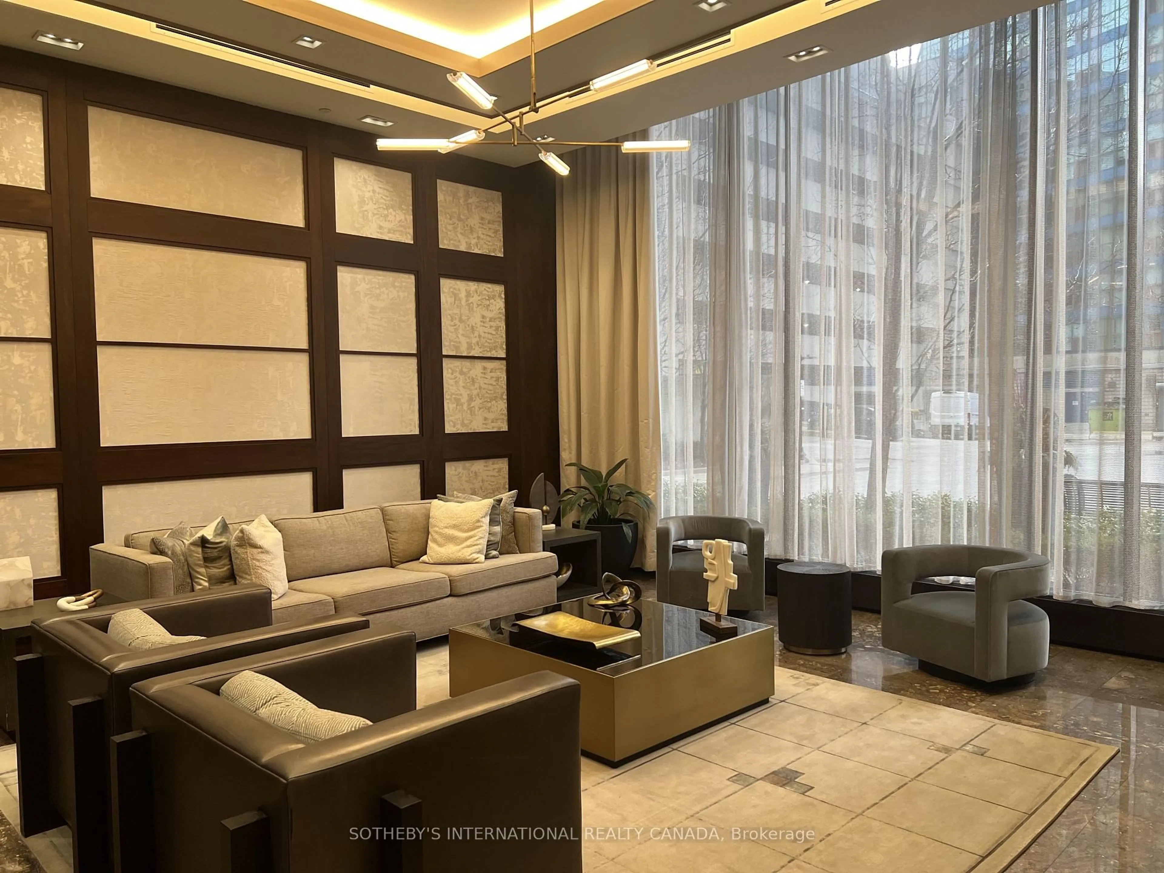 Unknown for 55 Harbour Sq #1414, Toronto Ontario M5E 2L1