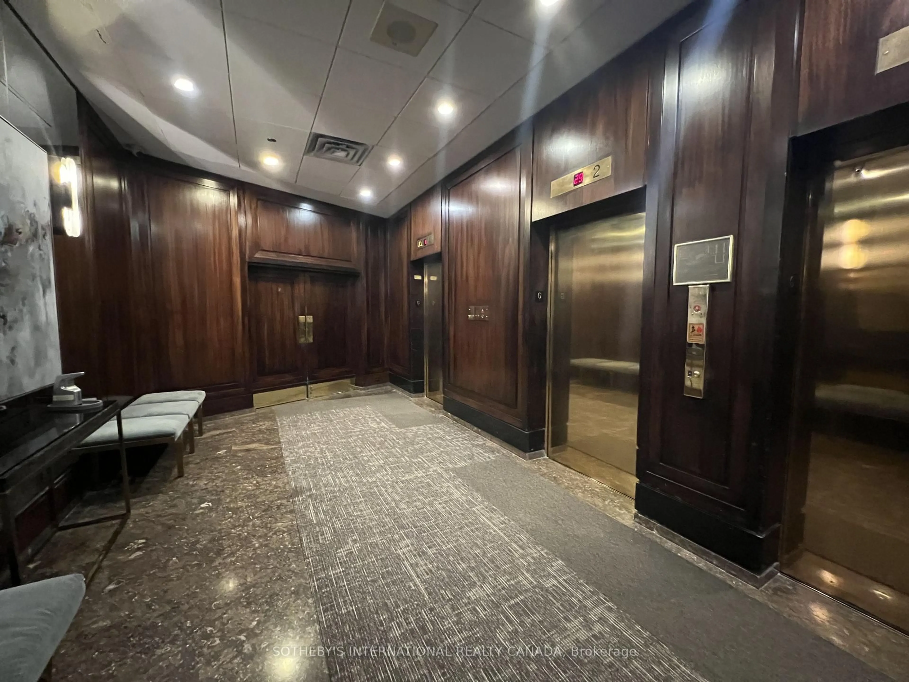 Lobby for 55 Harbour Sq #1414, Toronto Ontario M5E 2L1