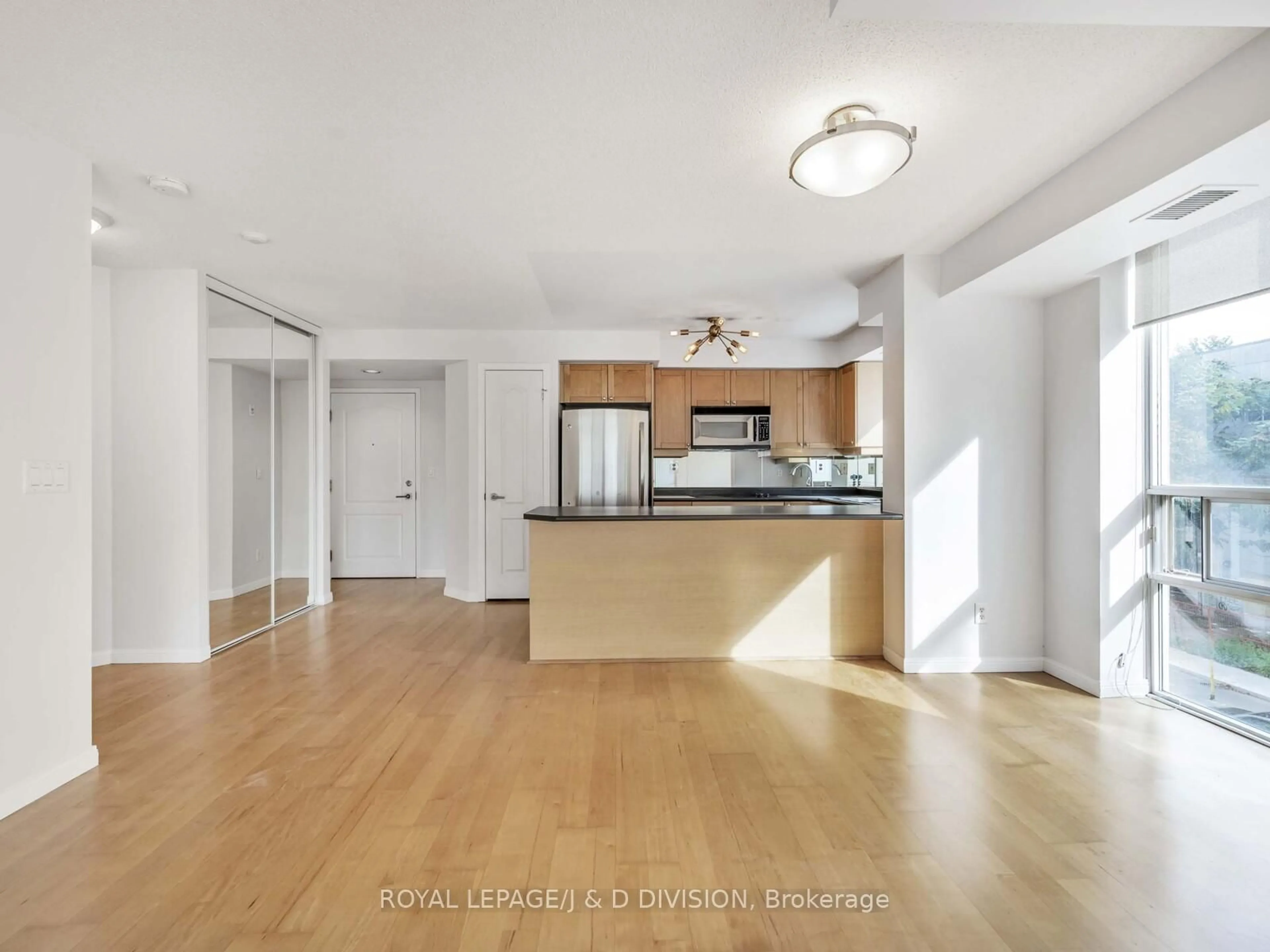 Open concept kitchen, unknown for 18 Stafford St #305, Toronto Ontario M5V 3W4