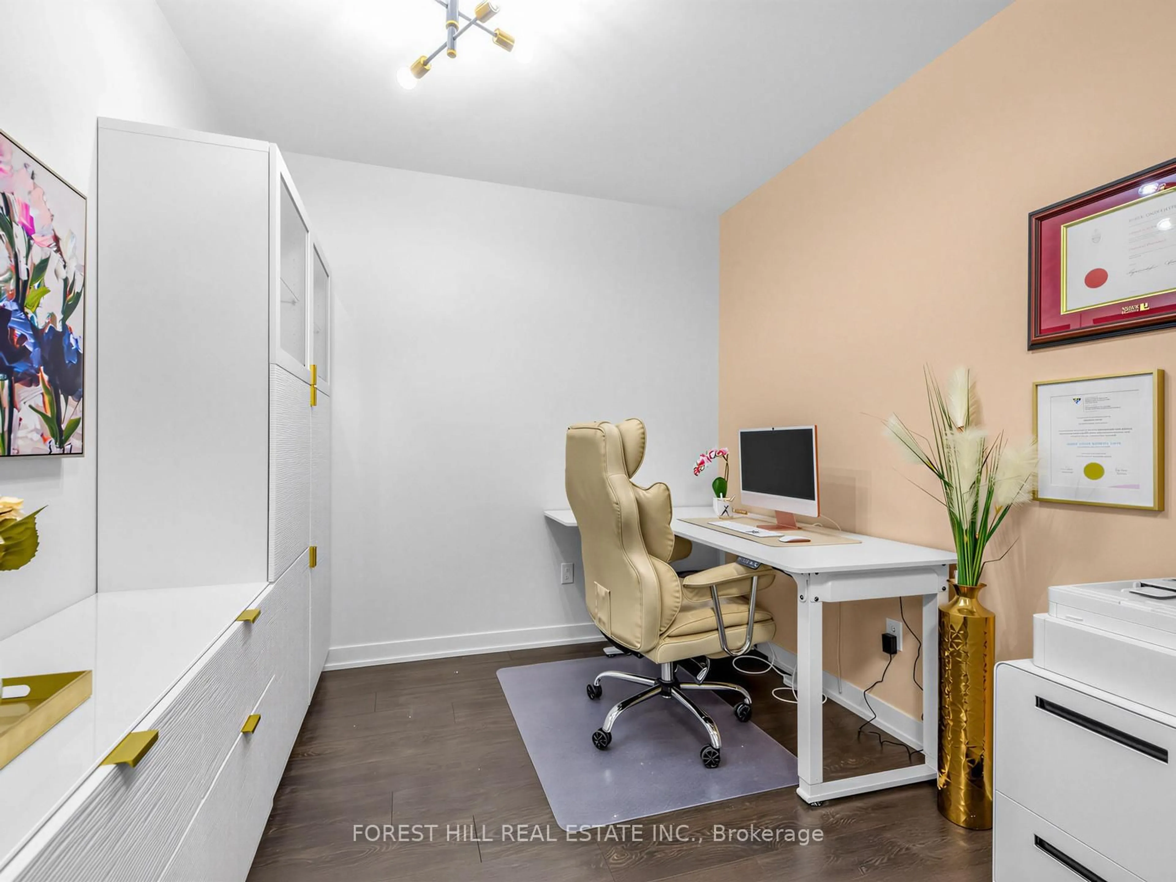 A pic of a room for 31 Tippett Rd #438, Toronto Ontario M3H 0C8