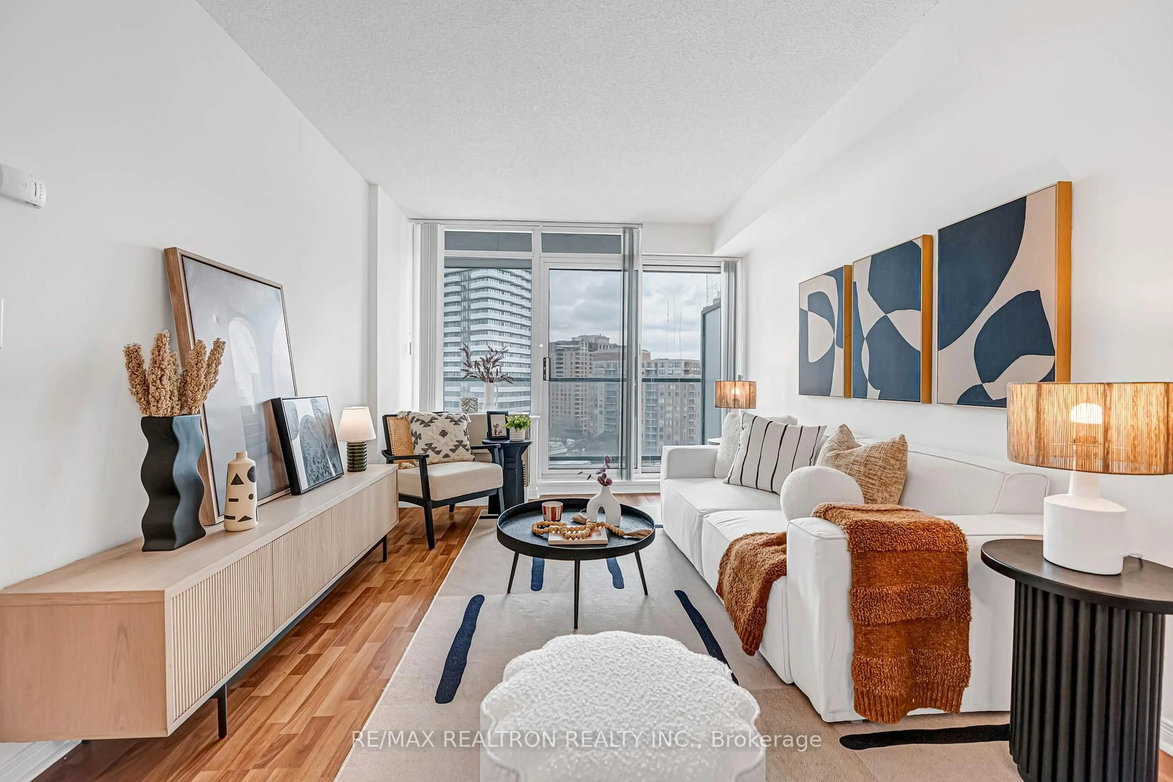 Living room with furniture, unknown for 5508 Yonge St #1211, Toronto Ontario M2N 7L2