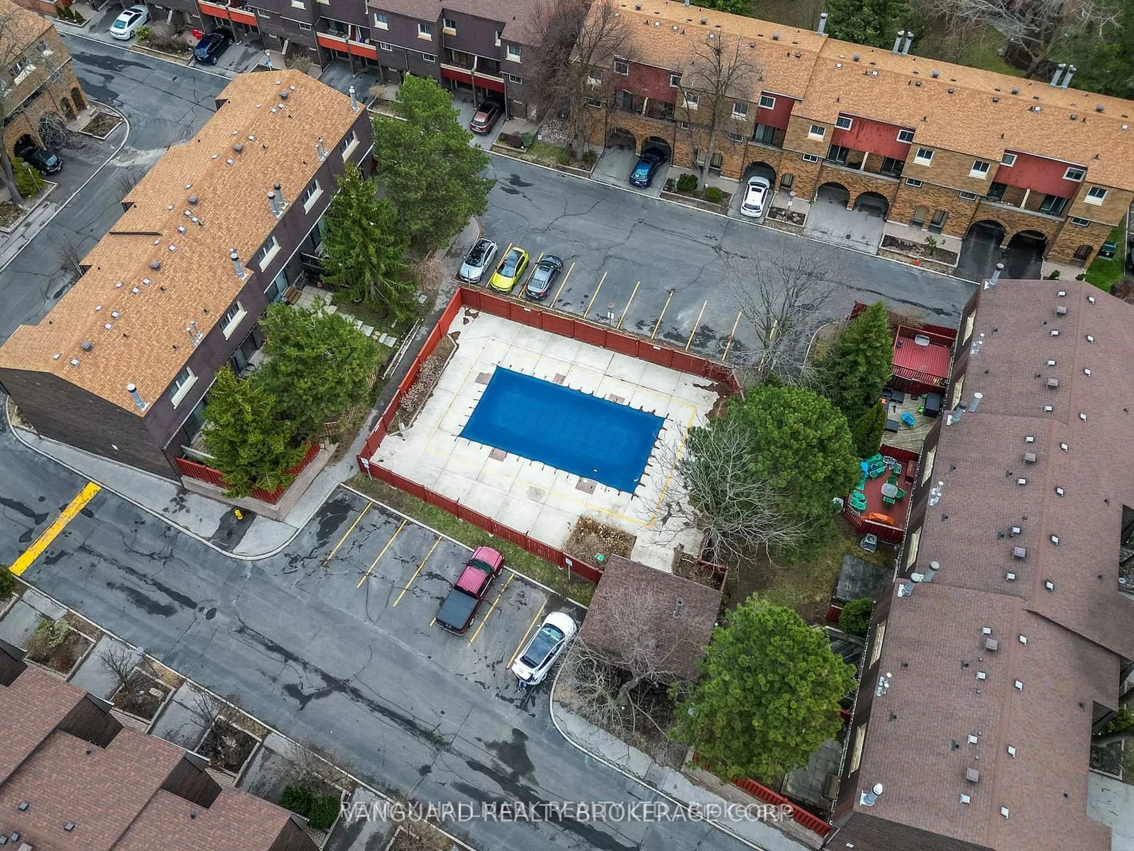 Unknown for 13 Bards Walkway, Toronto Ontario M2J 4T8