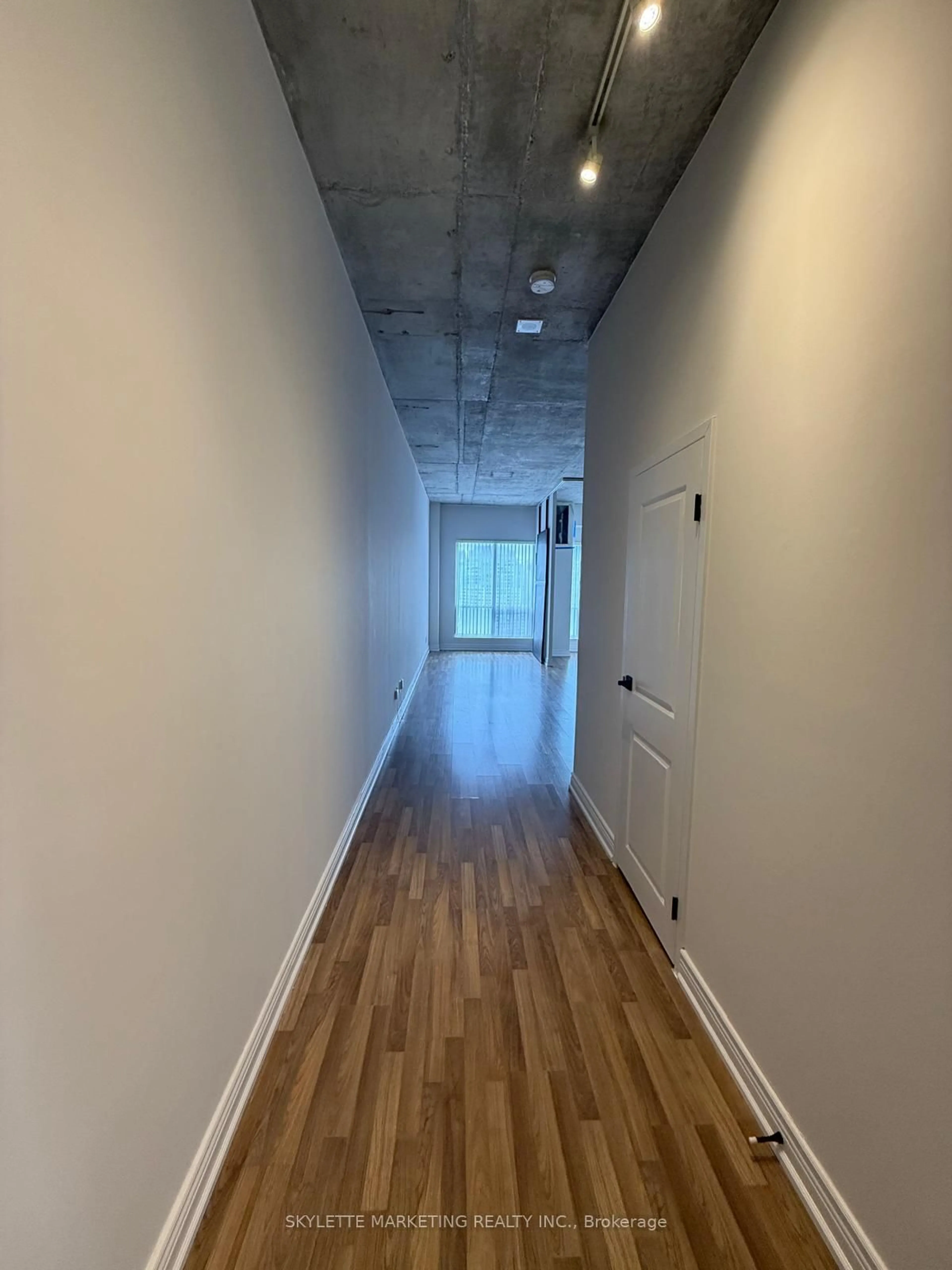 A pic of a room for 25 The Esplanade, Toronto Ontario M5E 1W5