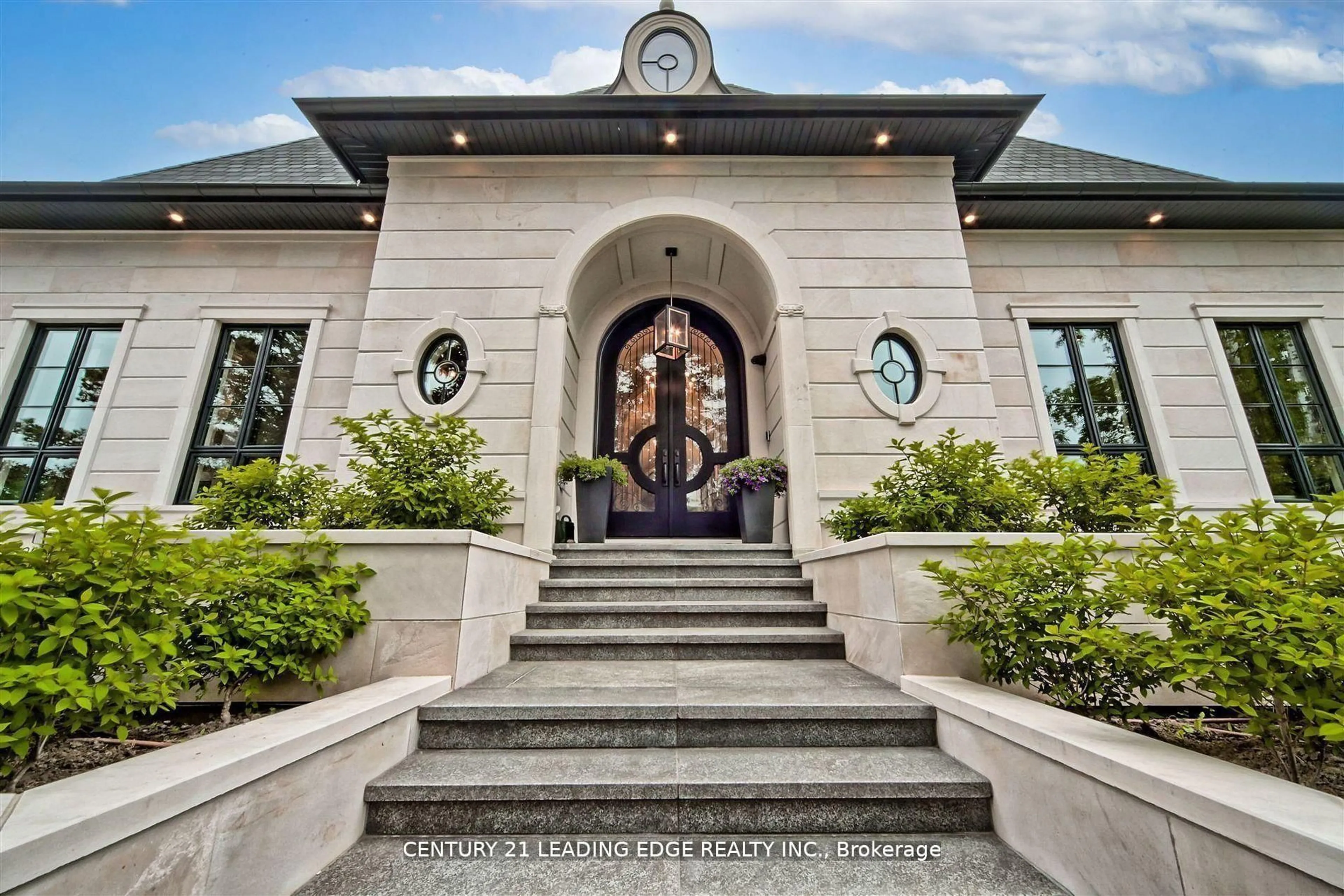 Indoor entryway for 9 Sandpiper Crt, Toronto Ontario M3A 3G7