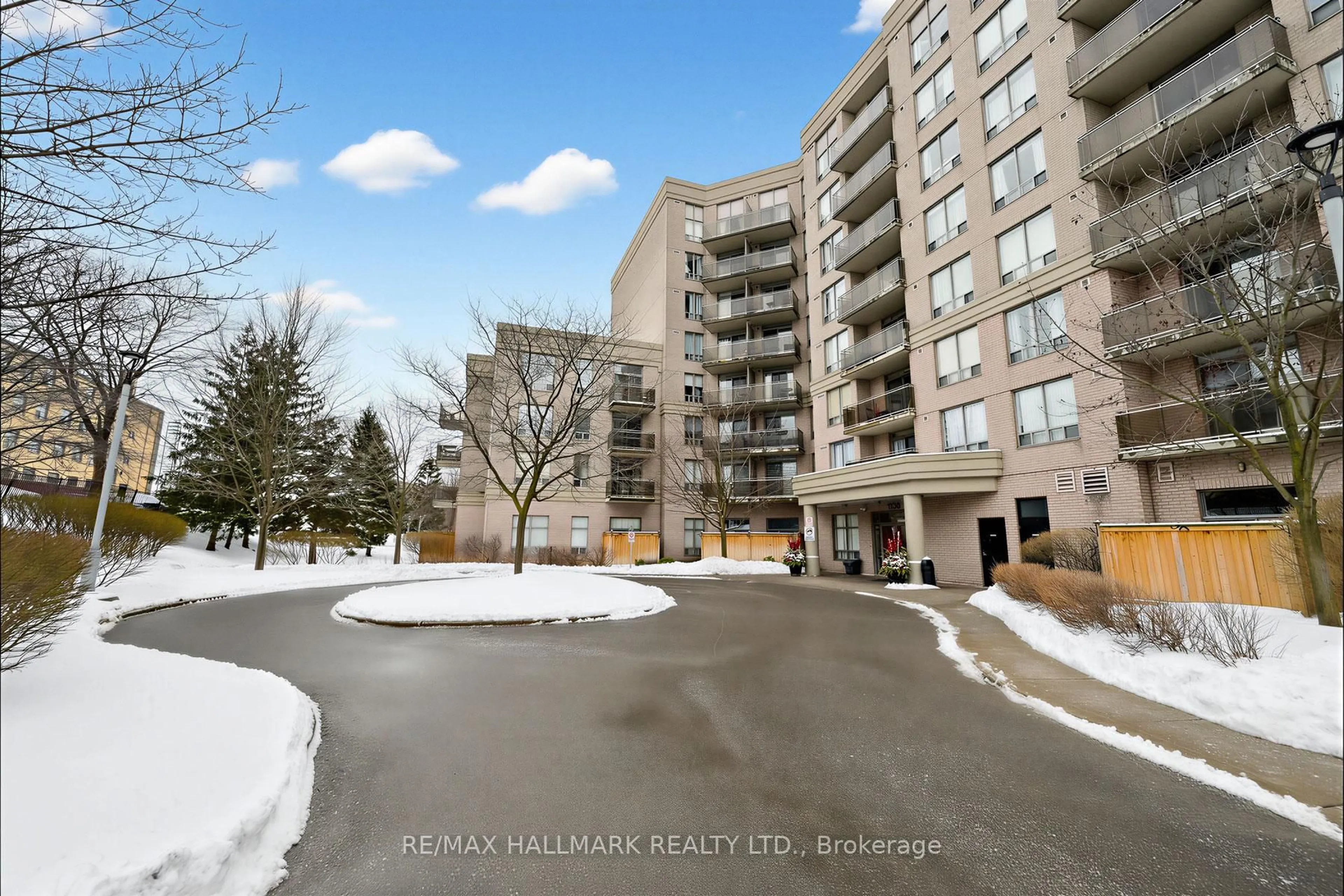 Unknown for 1730 Eglinton Ave #211, Toronto Ontario M4A 1J7