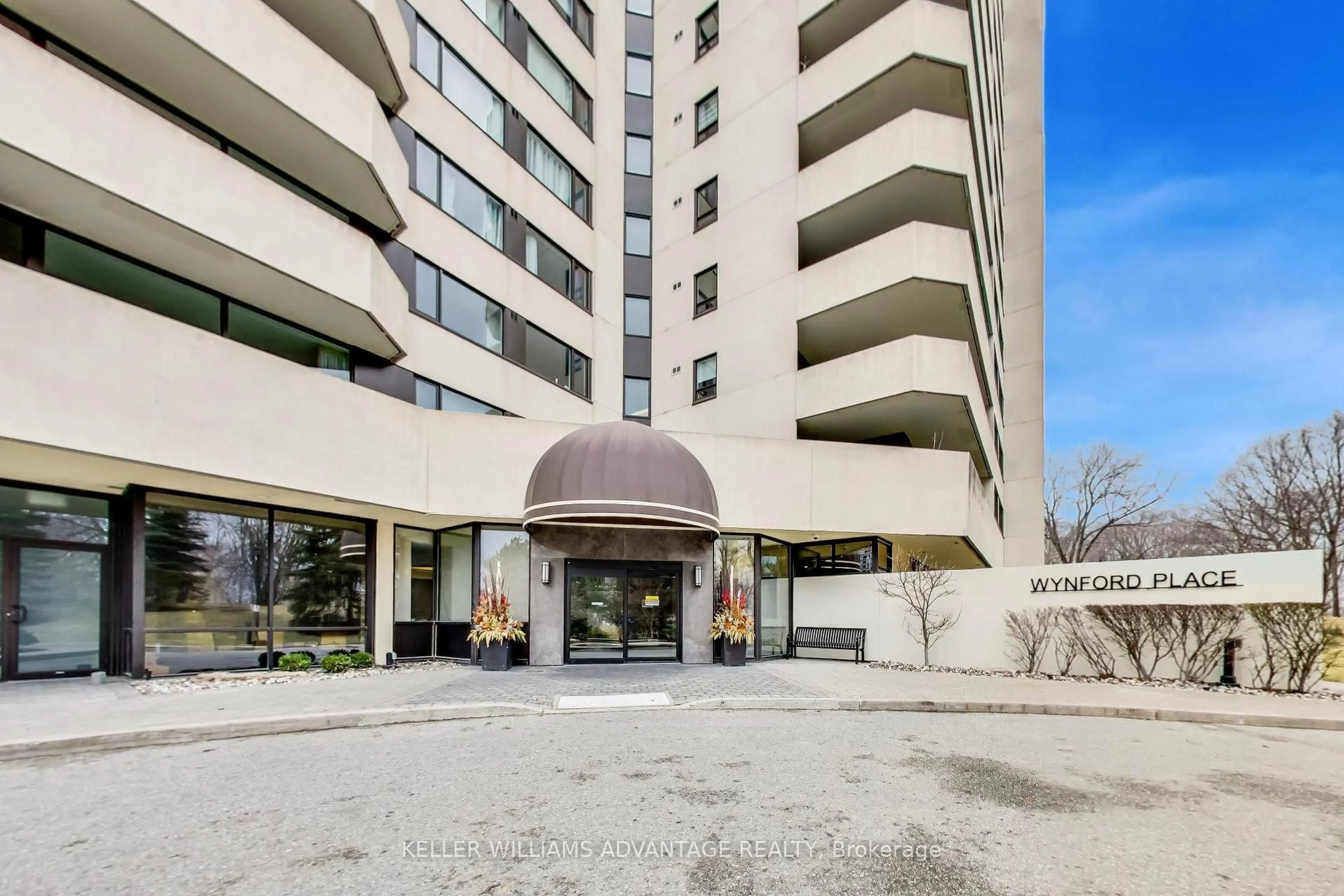 Indoor foyer for 75 Wynford Heights Cres #1204, Toronto Ontario M3C 3H9