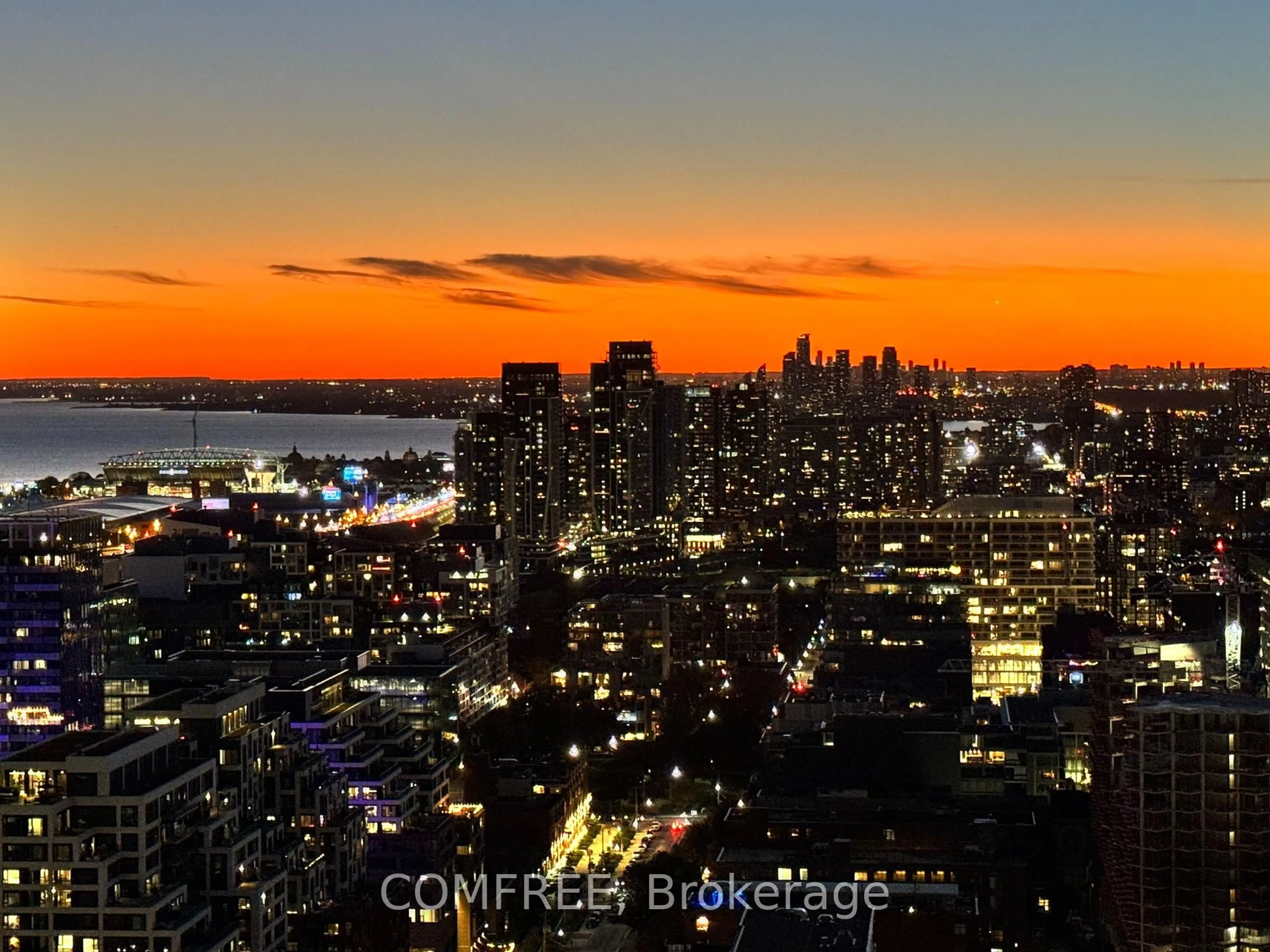 Blurry image for 55 Mercer St #4102, Toronto Ontario M5V 0W4