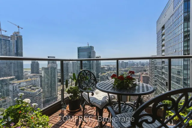 55 Mercer St #4102, Toronto 3