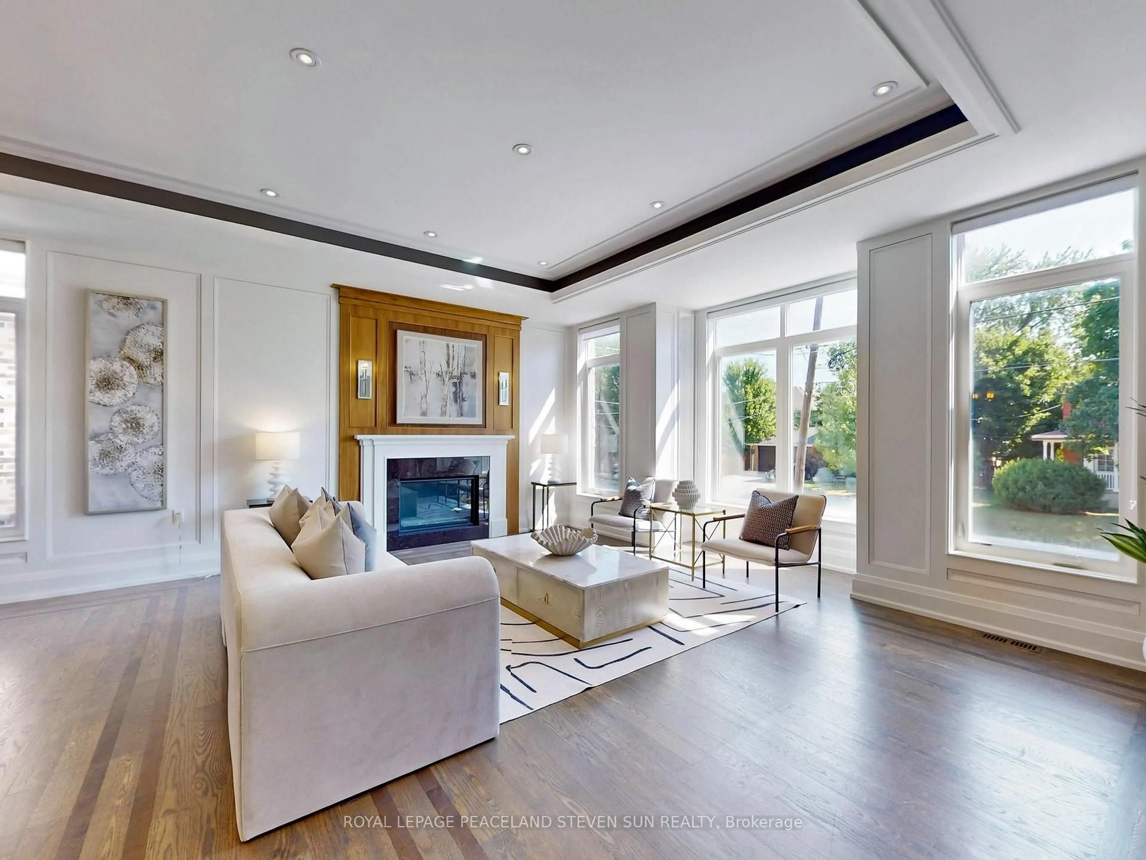 Living room with furniture, unknown for 168 Highgate Ave, Toronto Ontario M2N 5H1