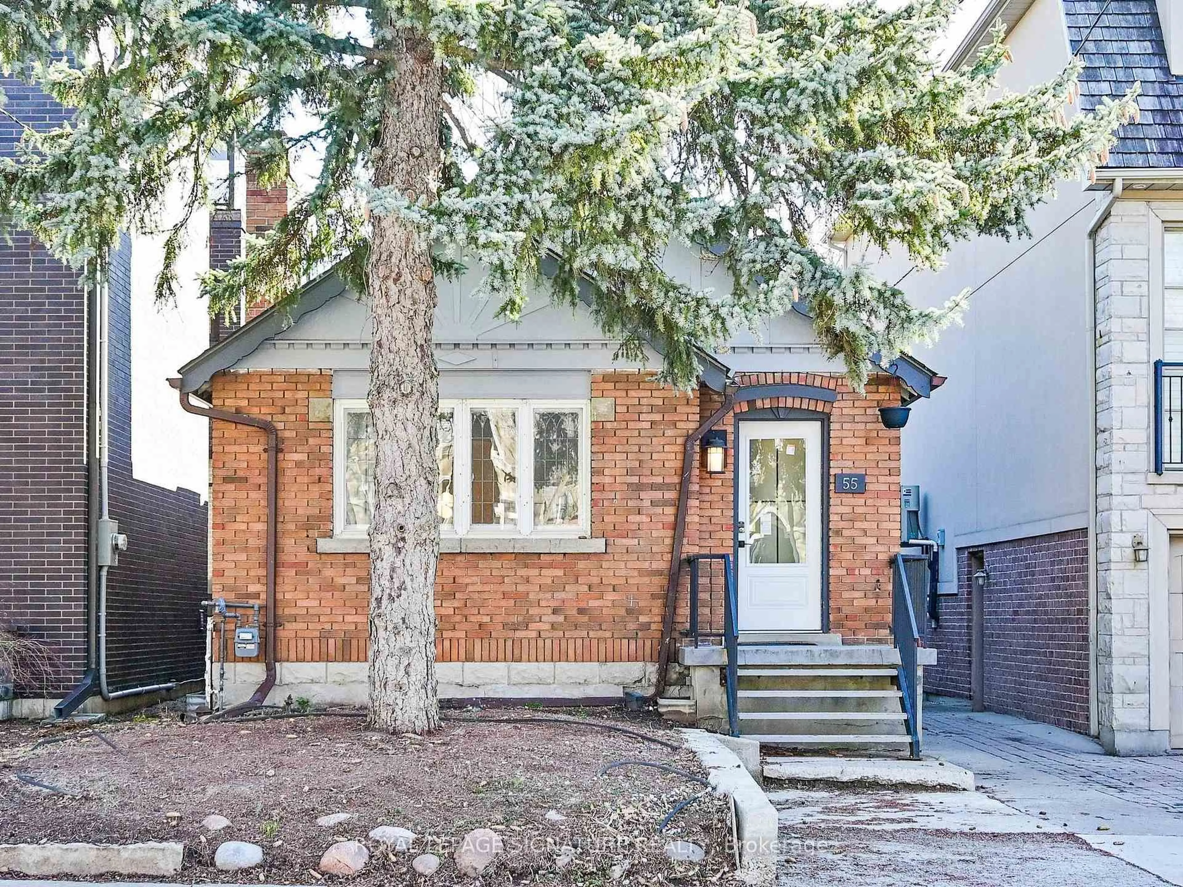 Home with brick exterior material, street for 55 Banff Rd, Toronto Ontario M4S 2V6