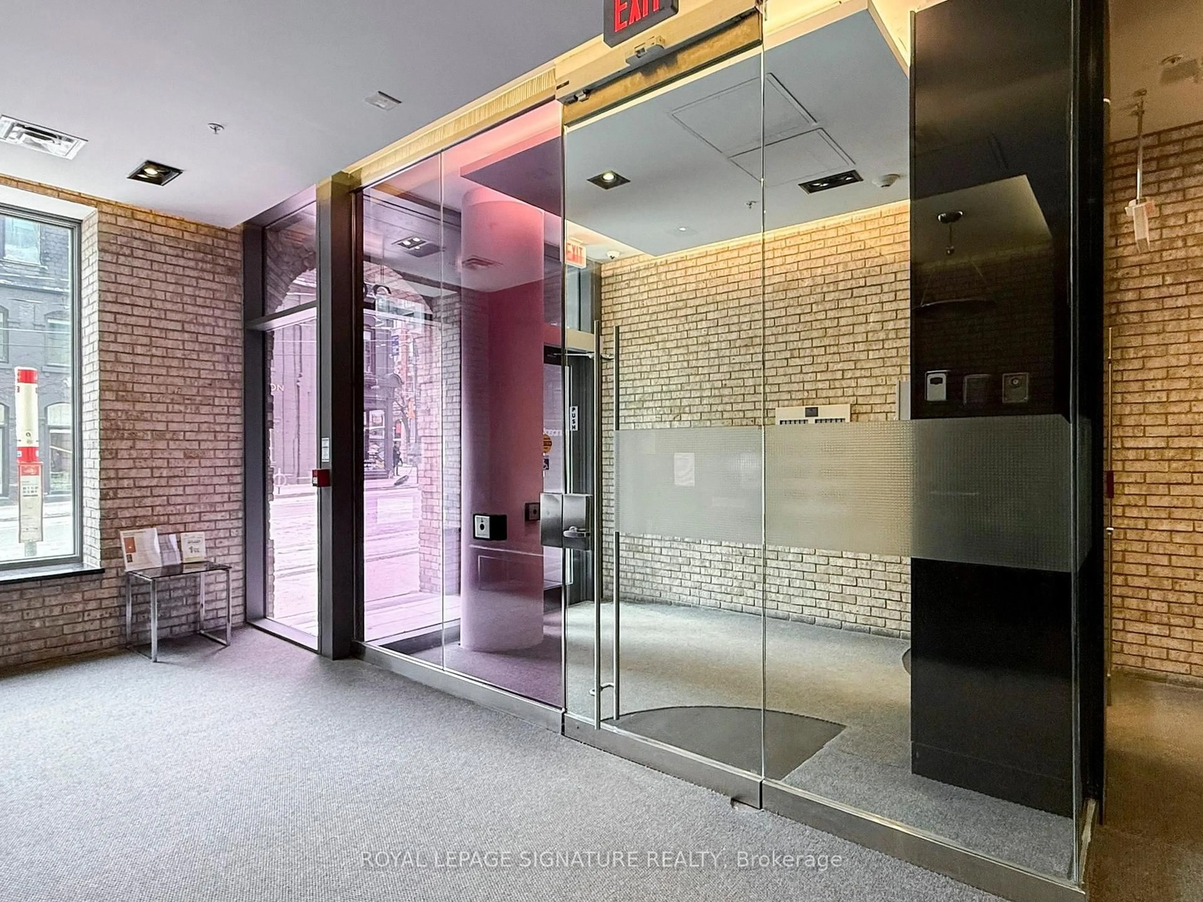 Indoor foyer for 39 Sherbourne St #508, Toronto Ontario M5A 0L8