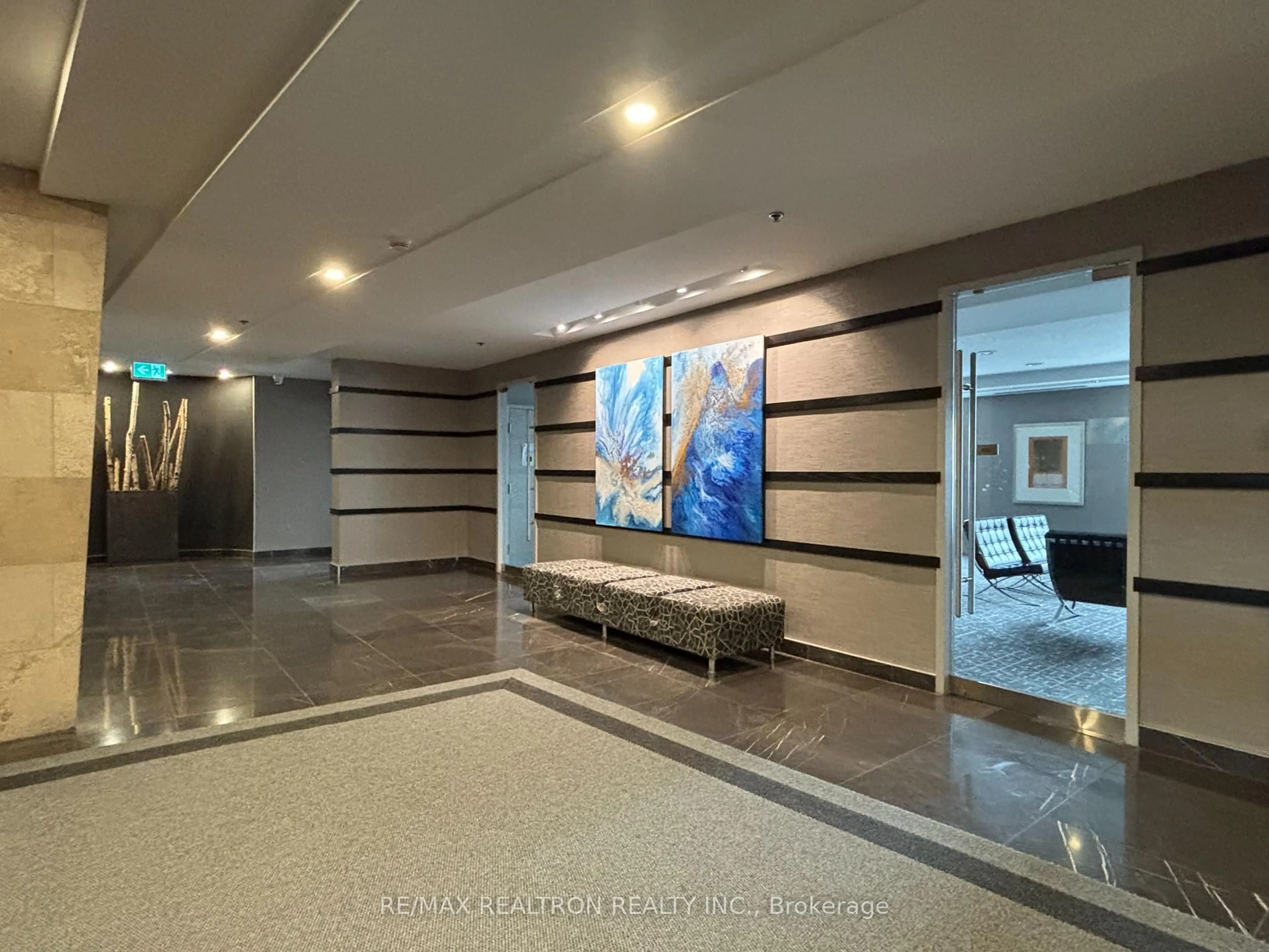 Lobby for 8 Park Rd #3011, Toronto Ontario M4W 3S5
