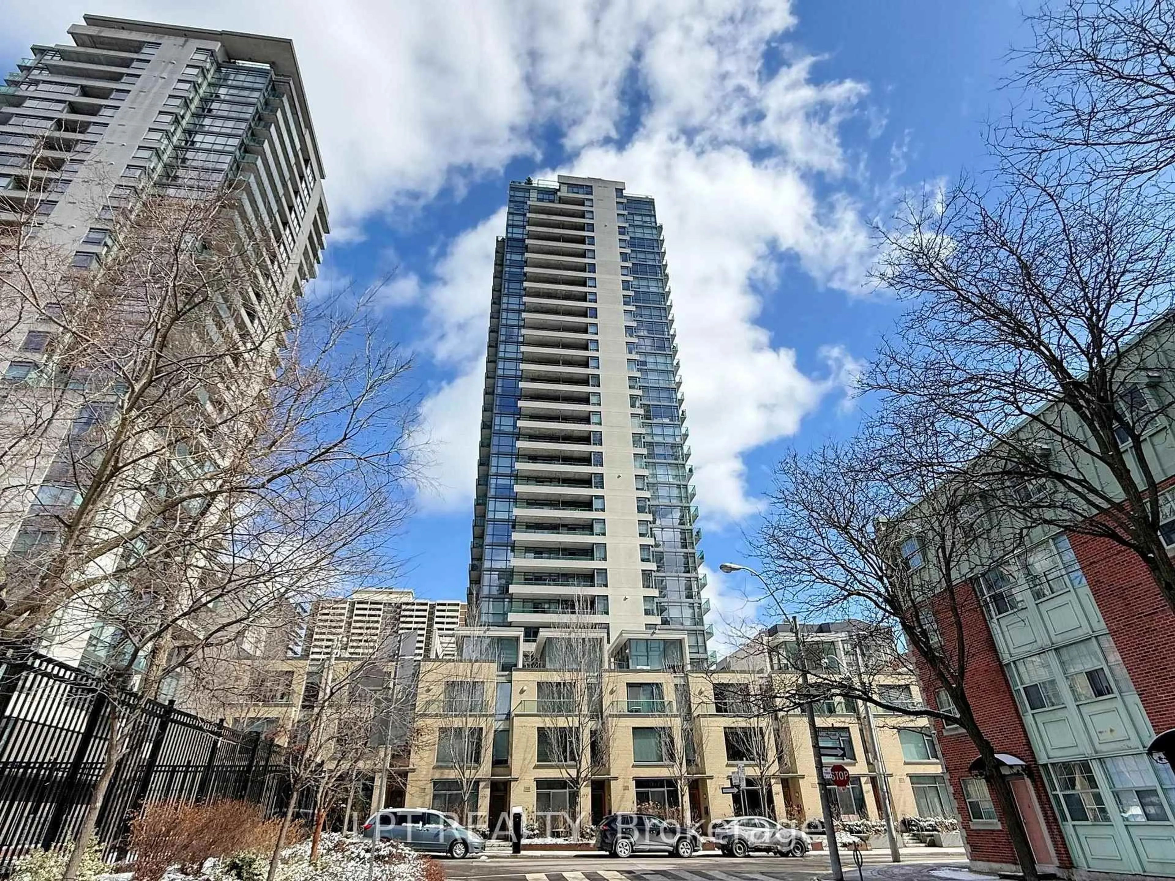 Unknown for 281 Mutual St #403, Toronto Ontario M4Y 3C4