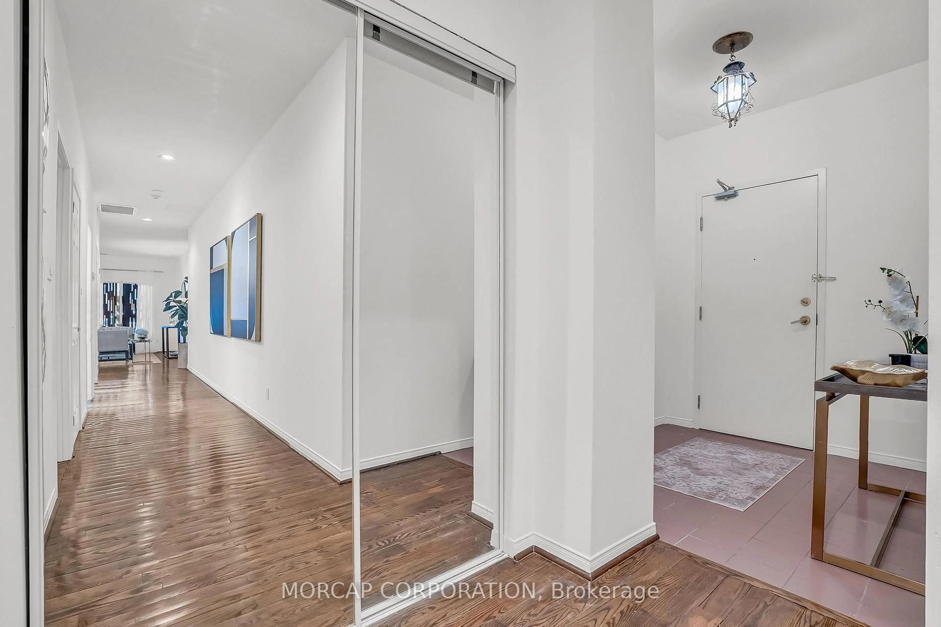 Indoor entryway for 600 Eglinton Ave #109, Toronto Ontario M4P 1P3