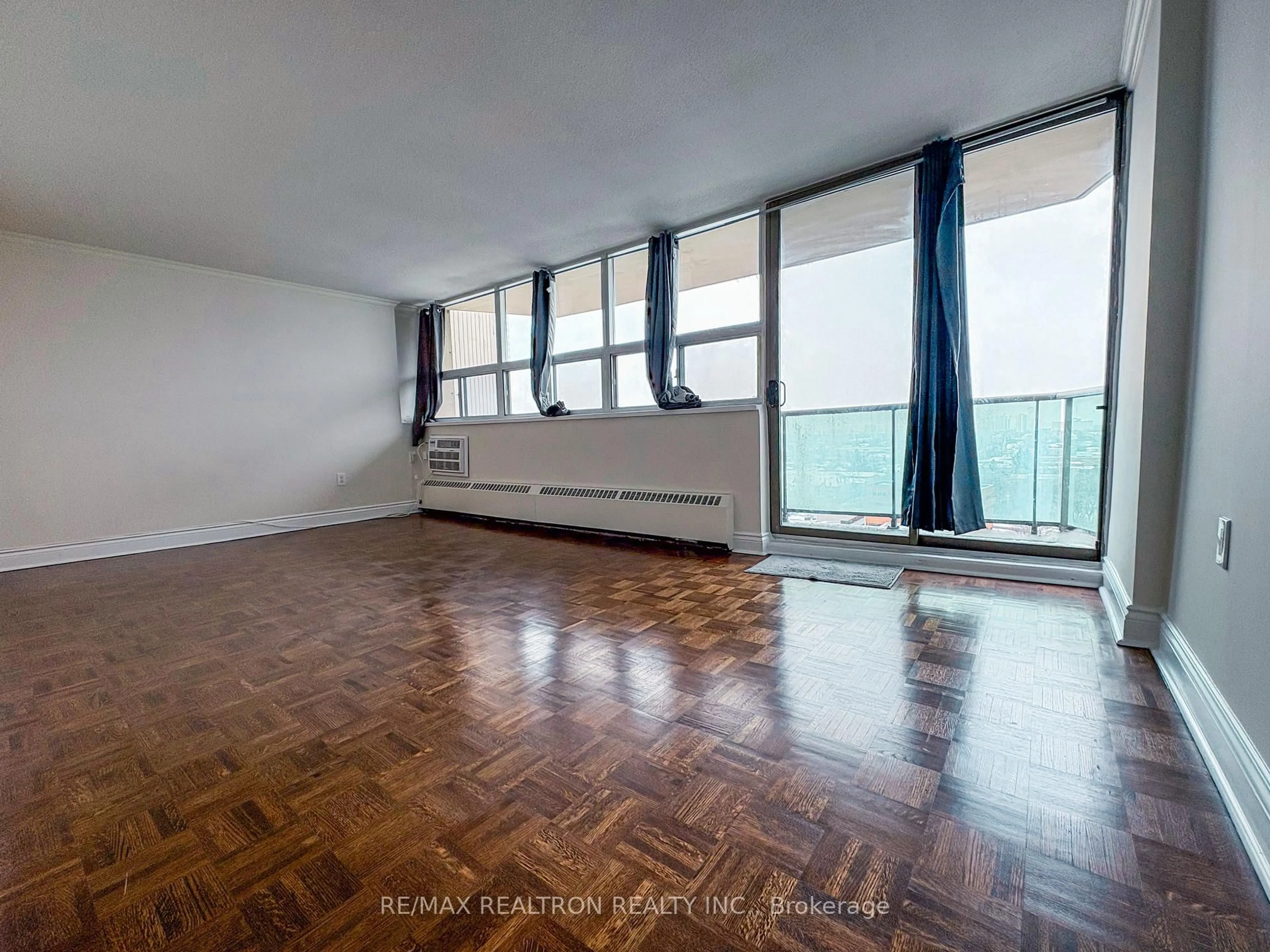 A pic of a room for 5949 Yonge St #1608, Toronto Ontario M2M 3V8