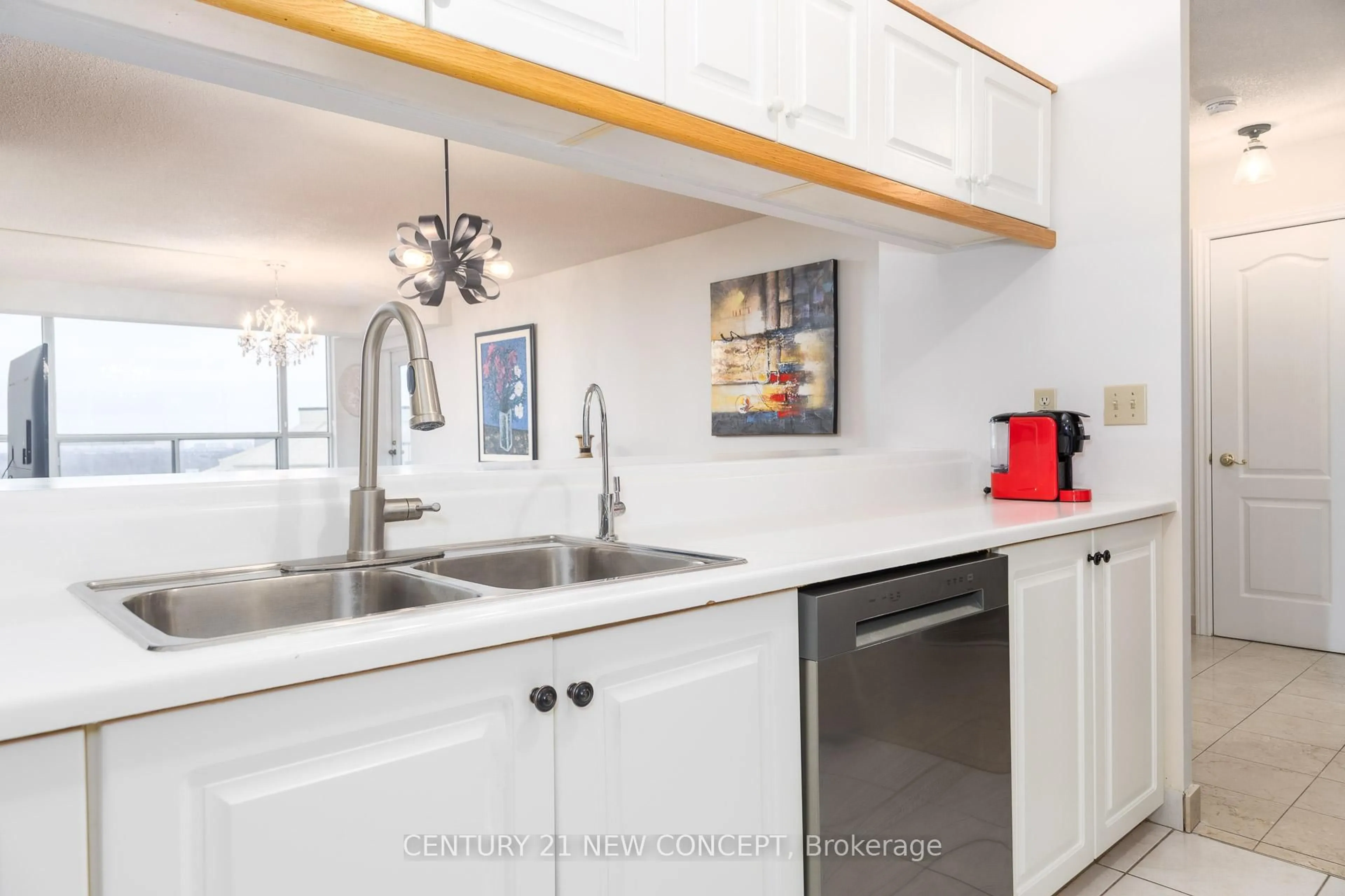 Standard kitchen, unknown for 100 Upper Madison Ave #2601, Toronto Ontario M2N 6M4