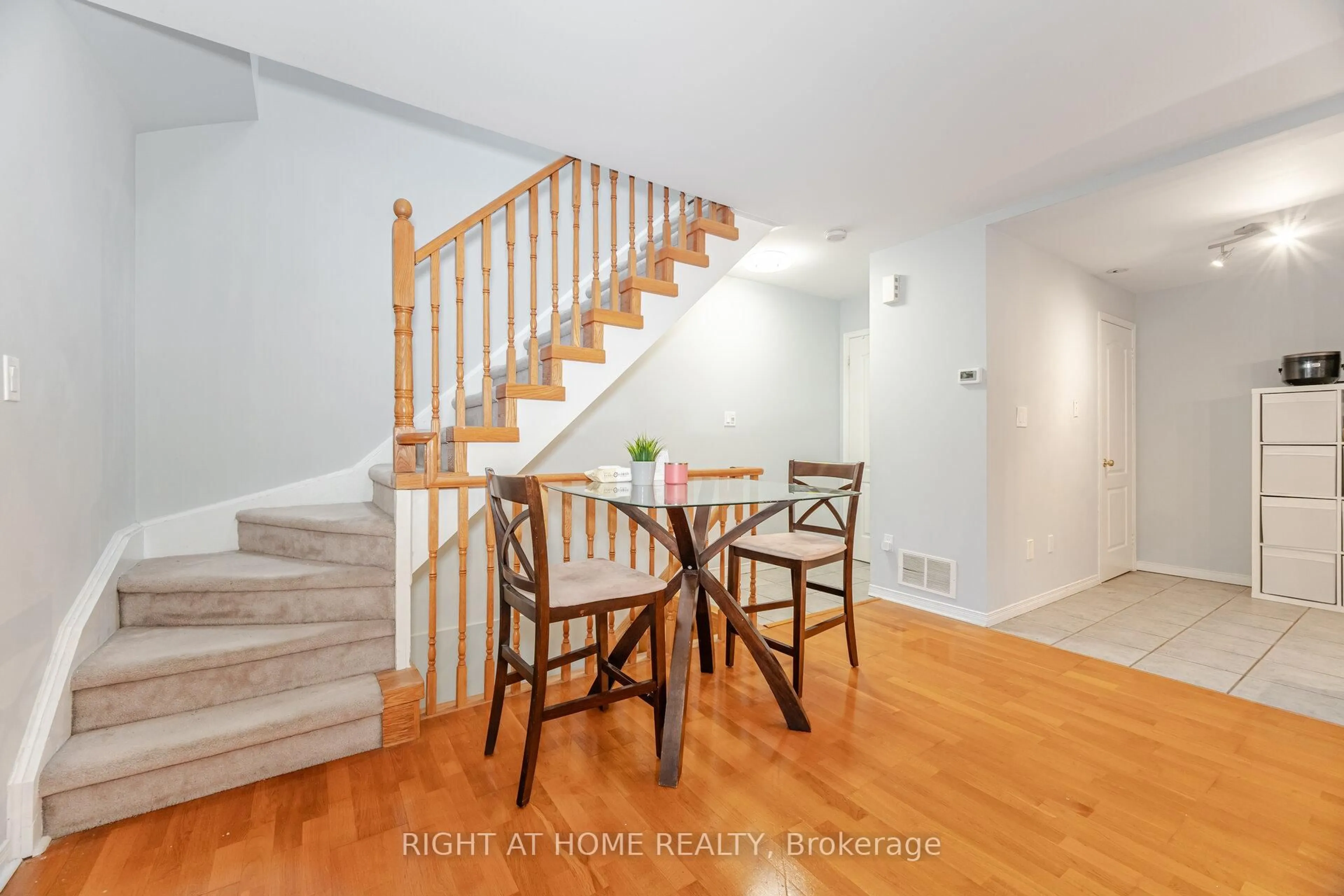 Unknown for 108 Finch Ave #B18, Toronto Ontario M2N 6W6