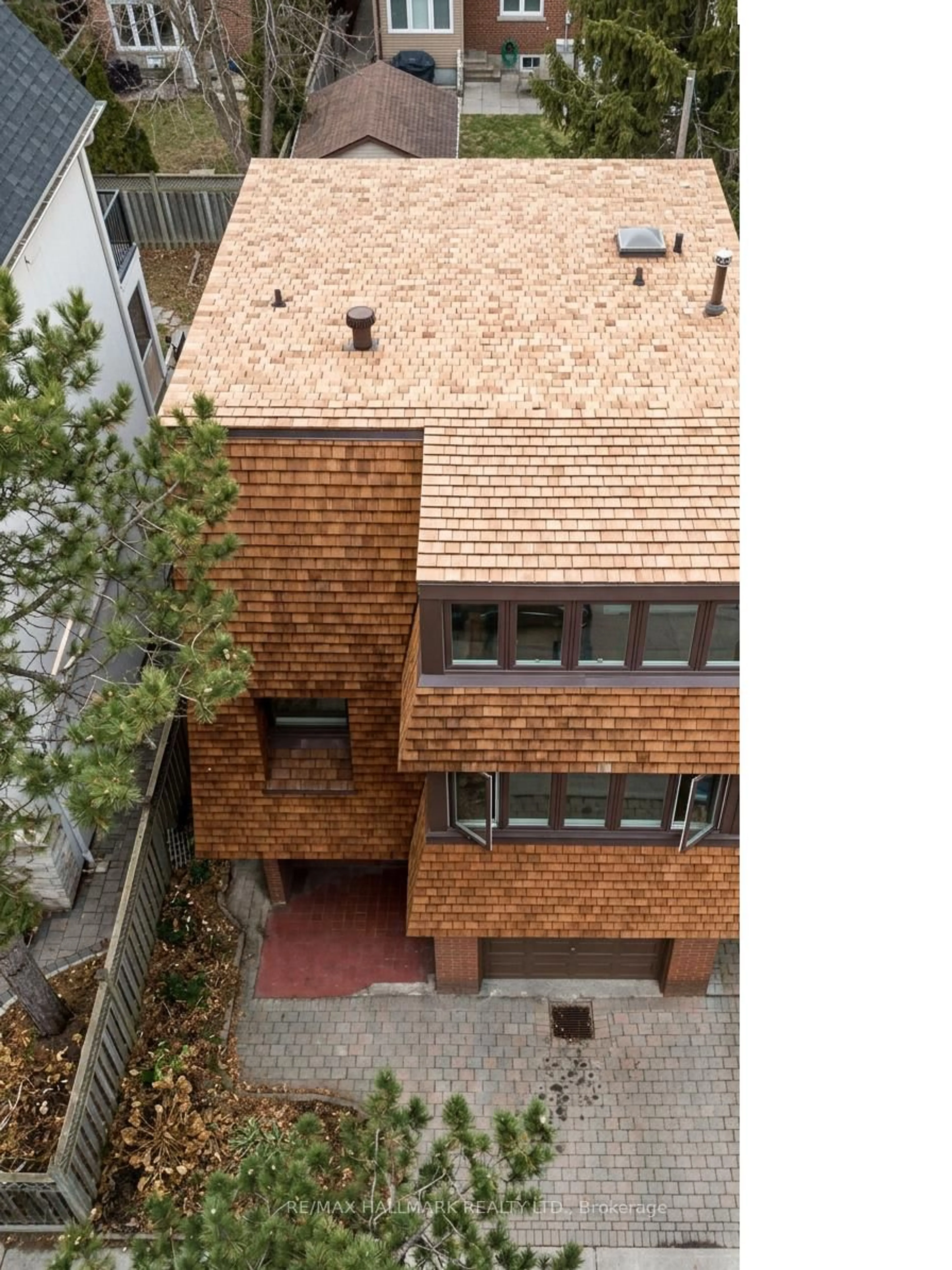 Home with brick exterior material, city buildings view from balcony for 222 Broadway Ave, Toronto Ontario M4P 1V9