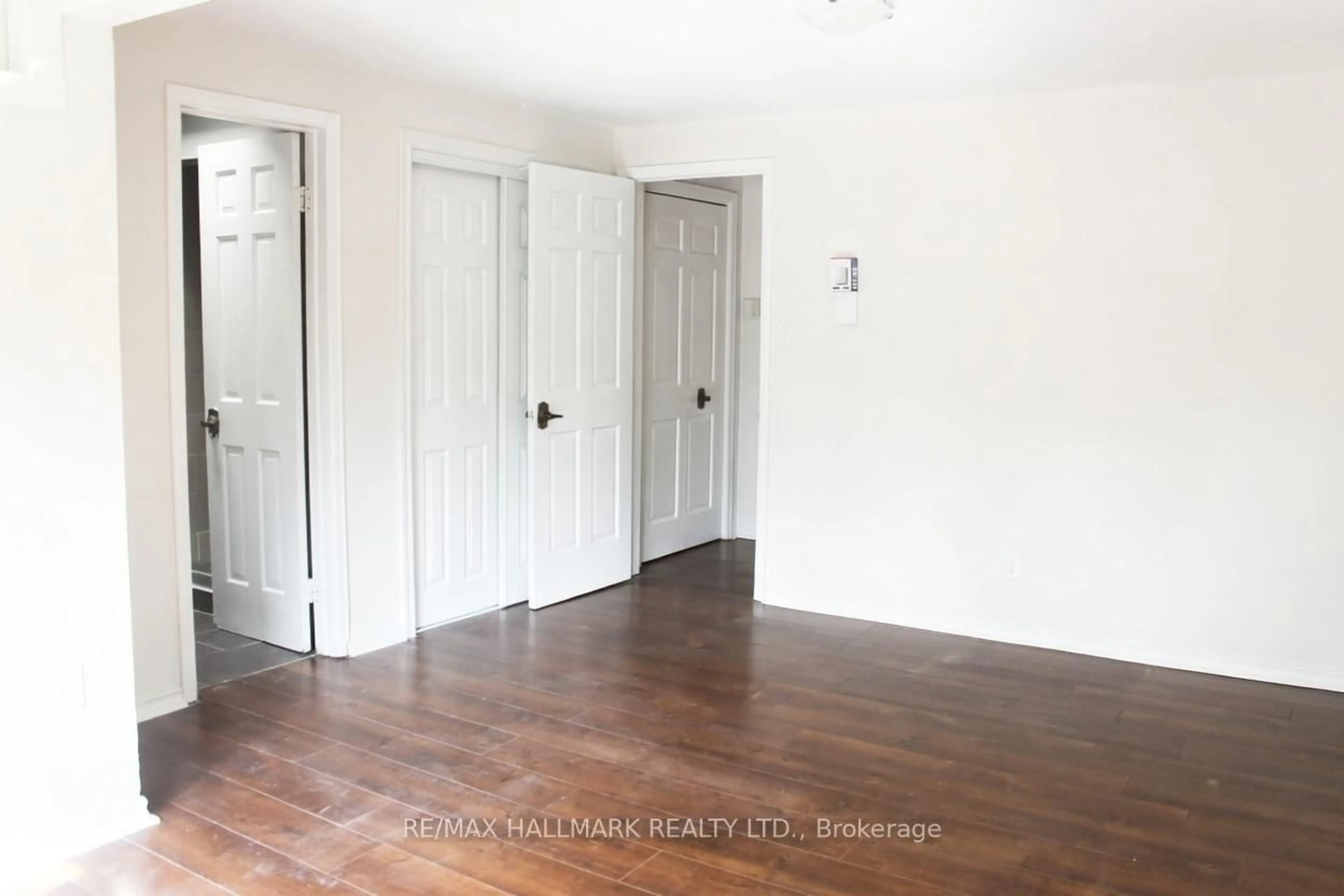 A pic of a room for 222 Broadway Ave, Toronto Ontario M4P 1V9