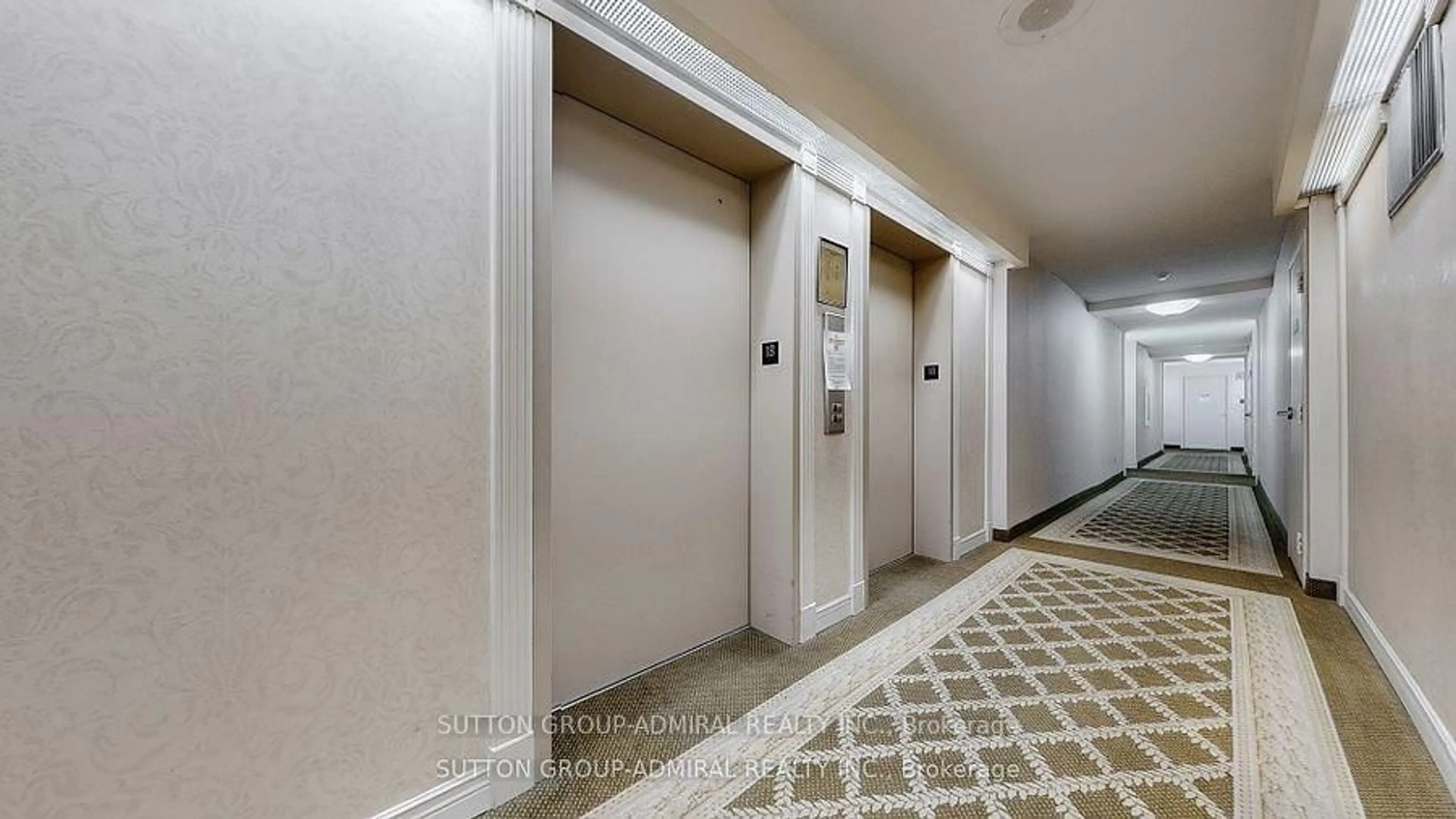 Indoor foyer for 131 Torresdale Ave #1804, Toronto Ontario M2R 3T1