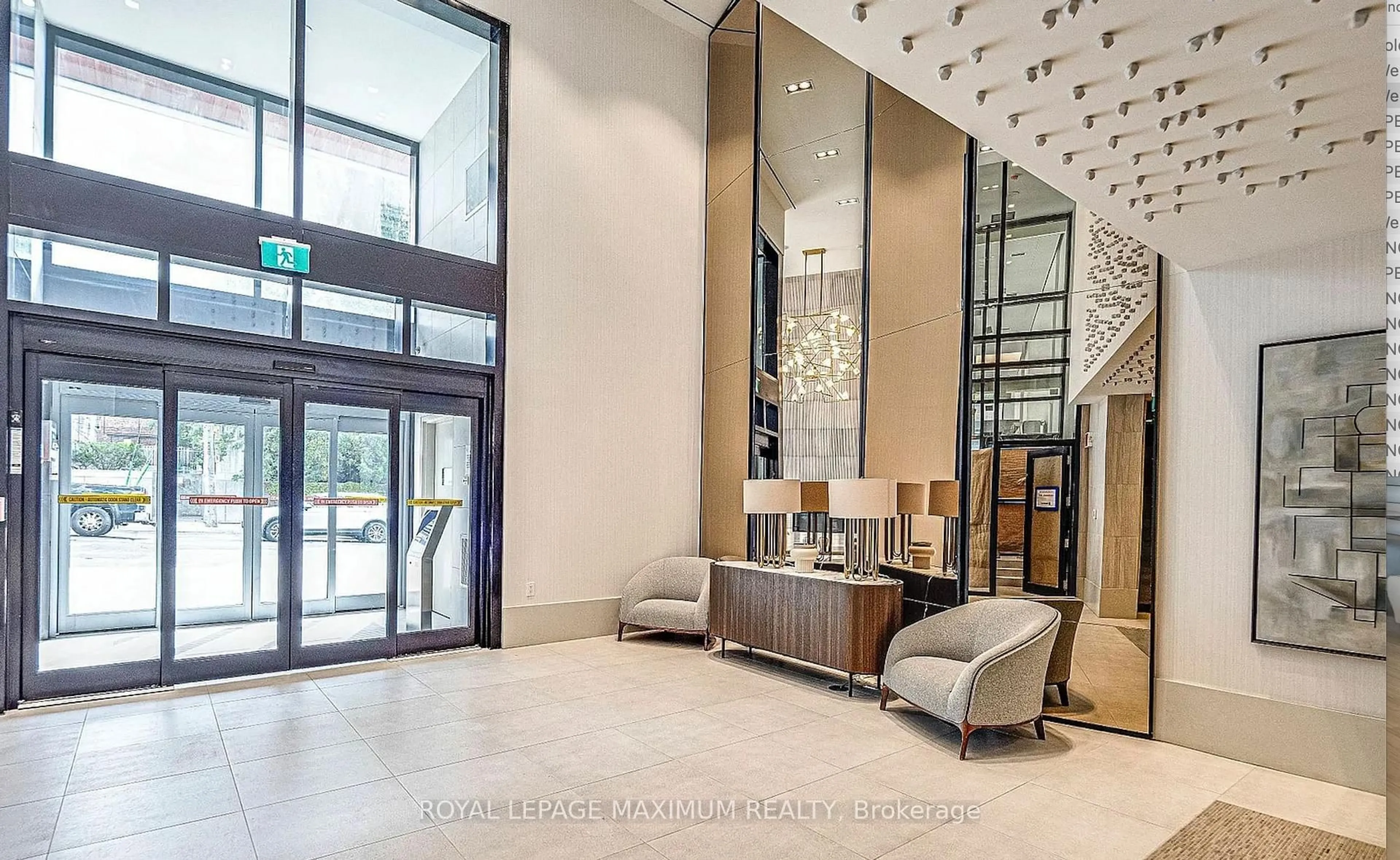 Indoor foyer for 2020 Bathurst St #201, Toronto Ontario M5P 0A6