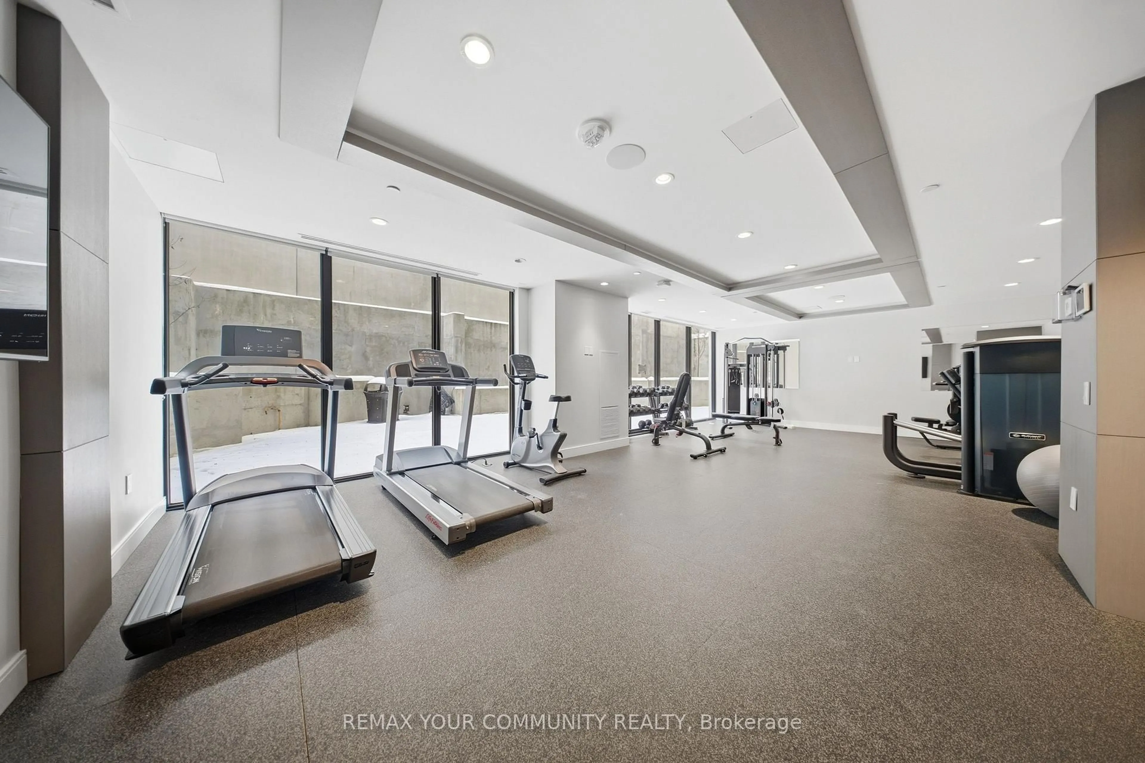 Gym or fitness room for 840 St Clair Ave #312, Toronto Ontario M6C 0A4