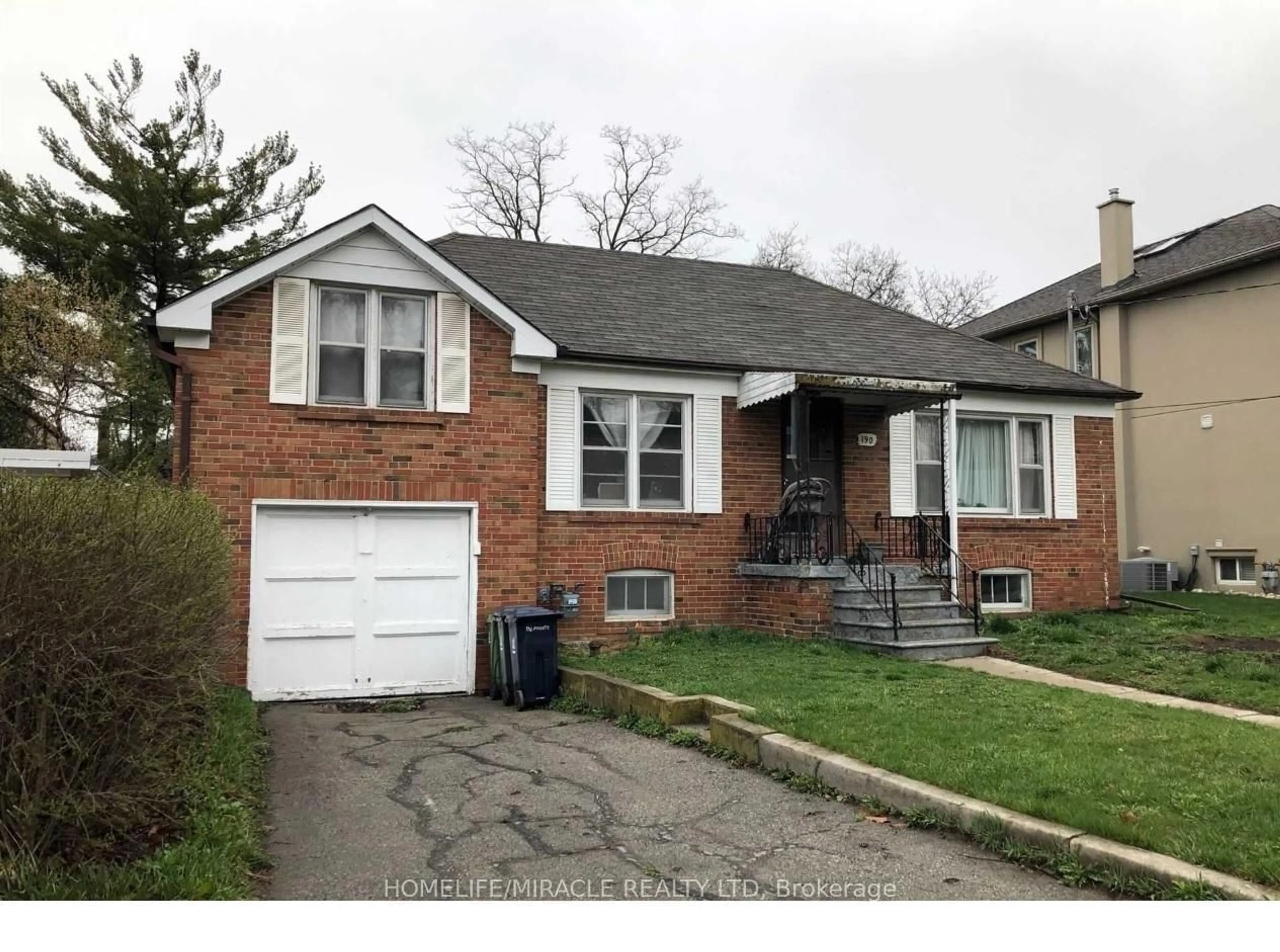 Home with brick exterior material, street for 190 Poyntz Ave, Toronto Ontario M2N 1J6