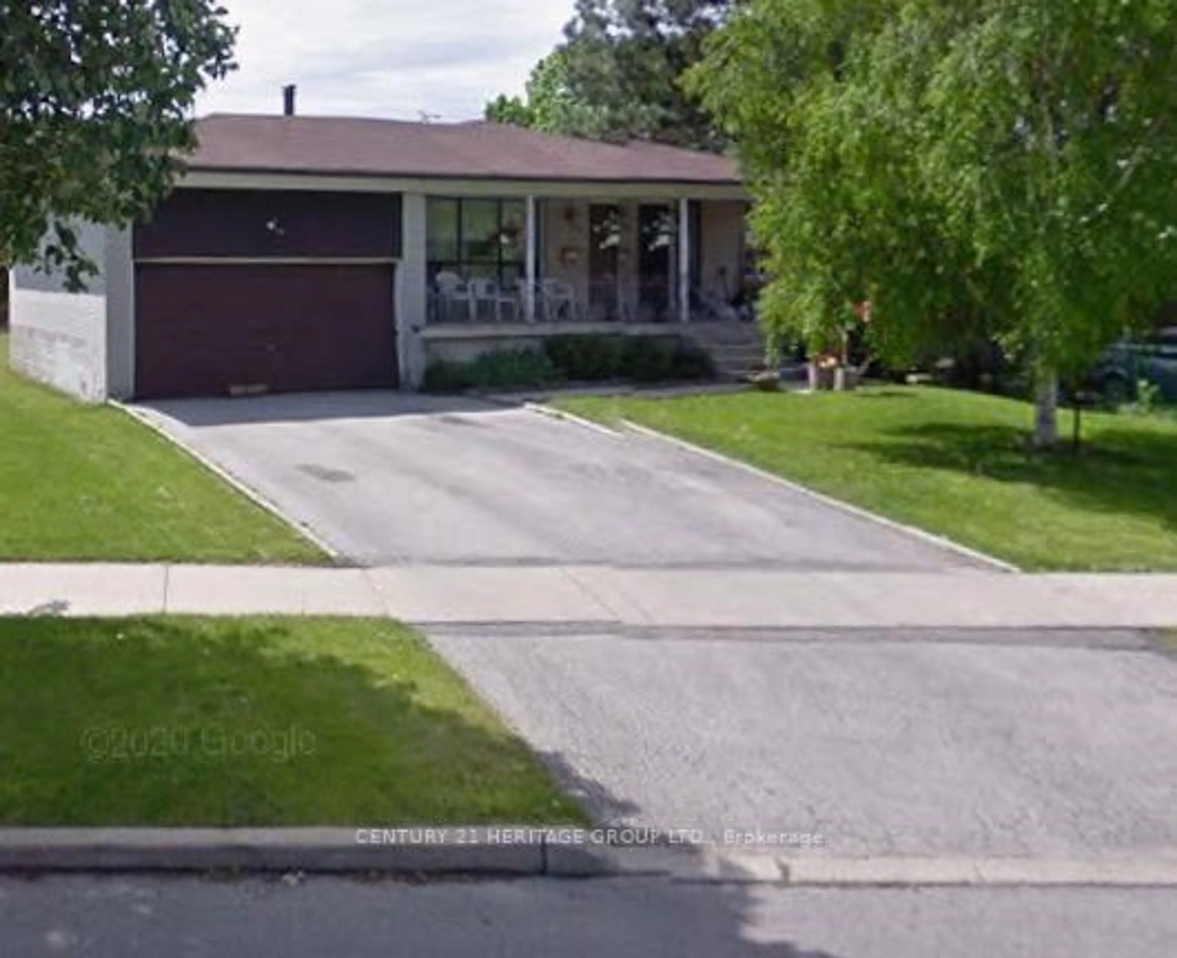 Home with vinyl exterior material, street for 63 Marathon Cres, Toronto Ontario M2R 2L8
