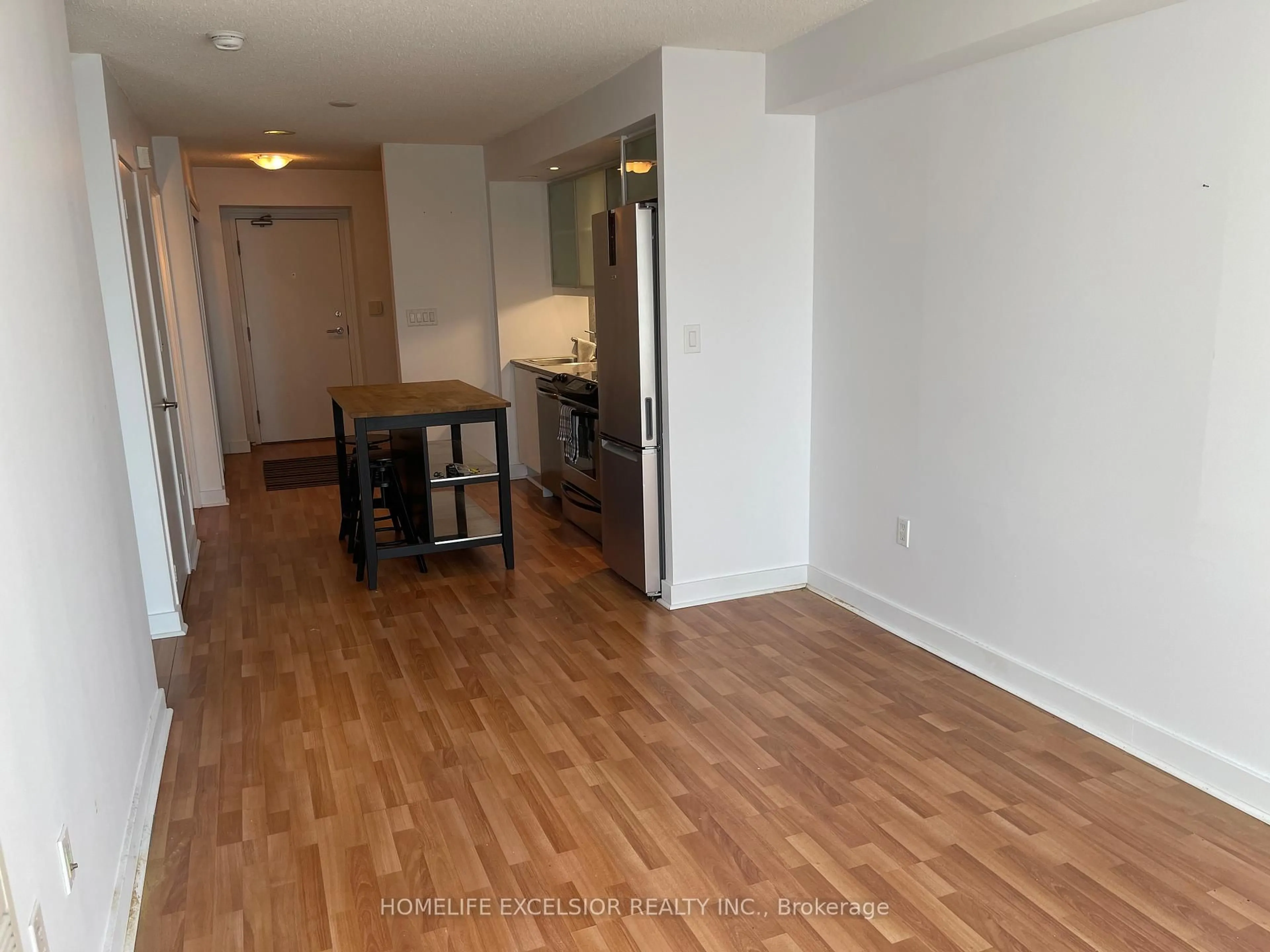A pic of a room for 25 Telegram Mews #3109, Toronto Ontario M5V 3Z1